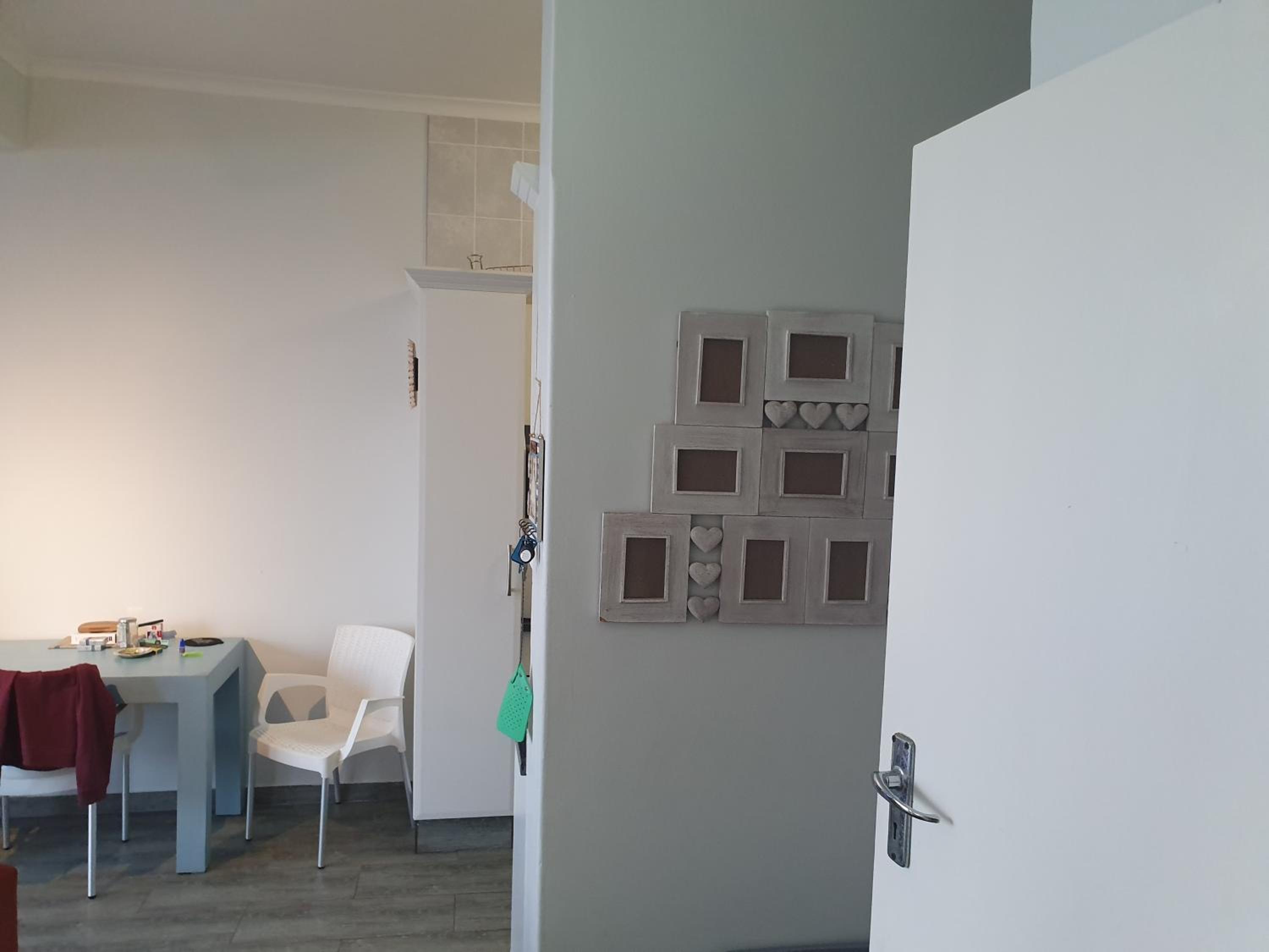 Two-Bedroom Apartment photo 2