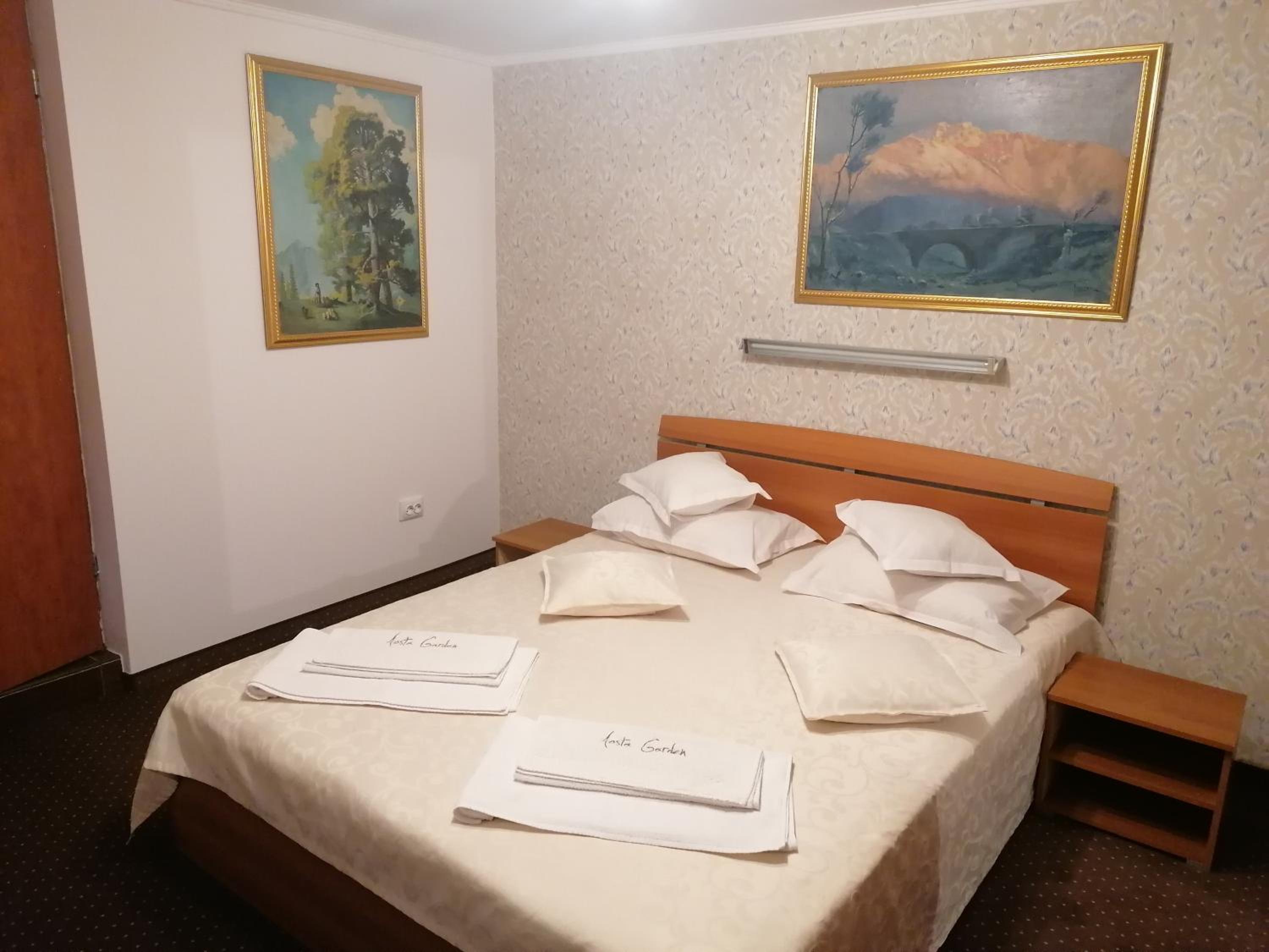 Double Room - Photo 1
