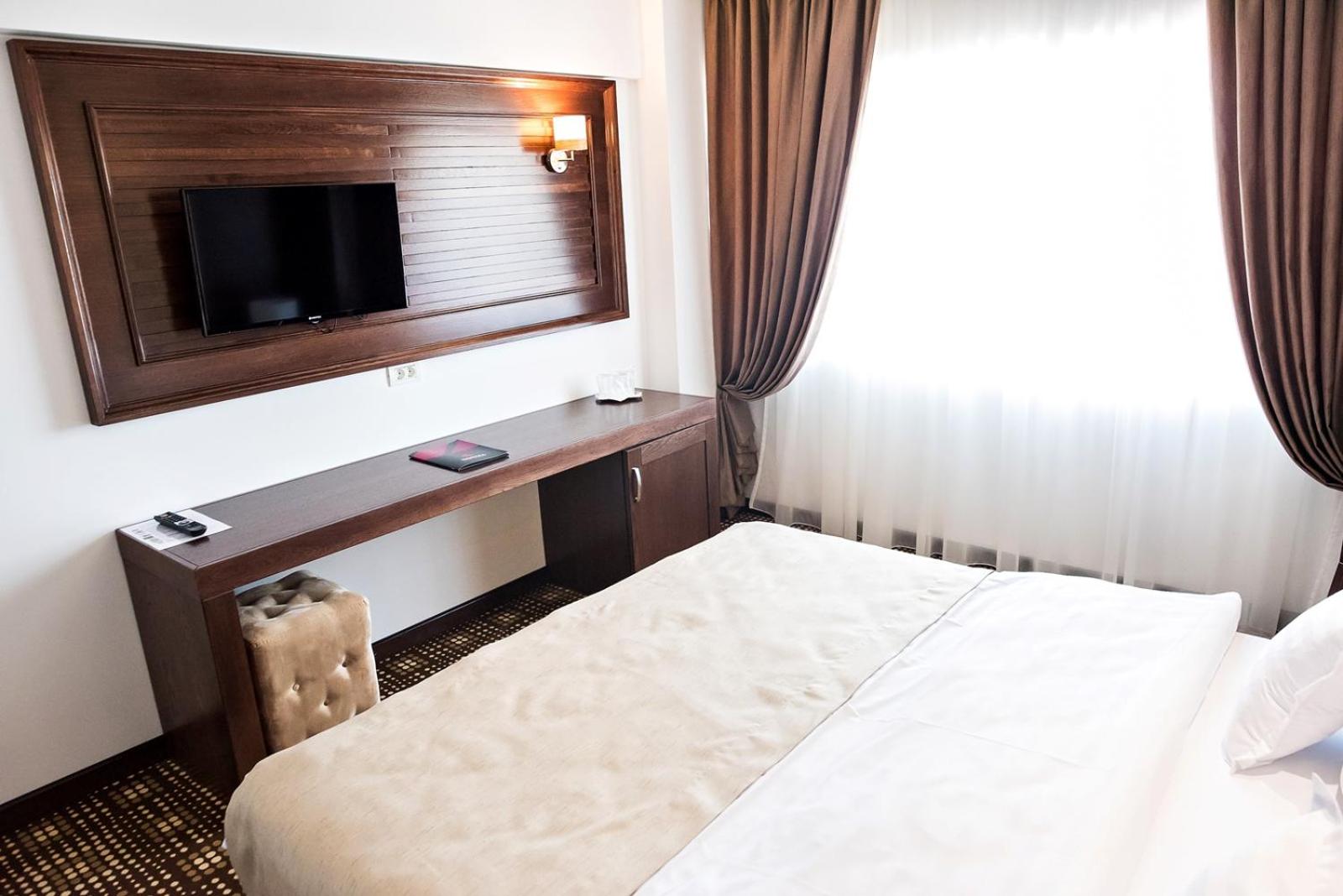 Superior King Room photo 2