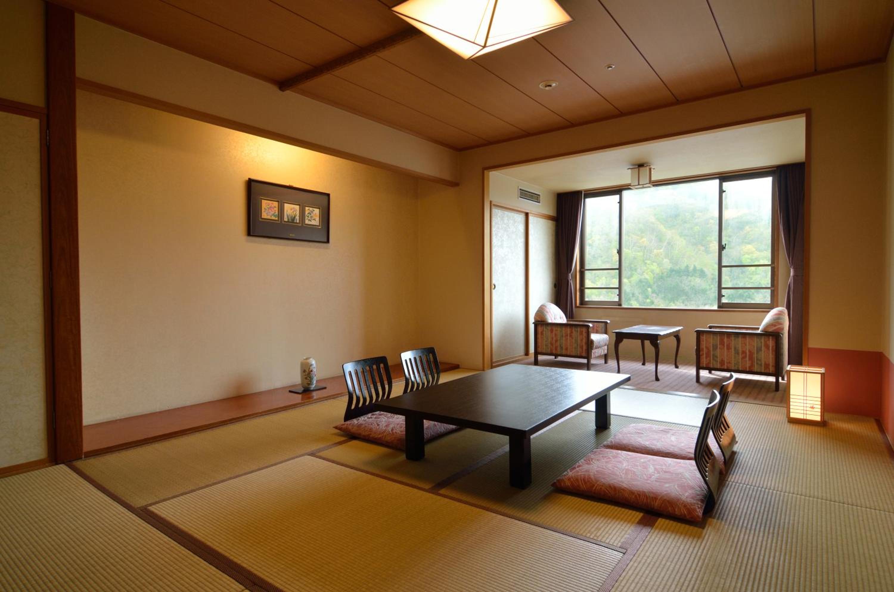 Japanese-Style Room with Private Bathroom with Valley View 2-5 Adults -Non-Smoking - Photo 1