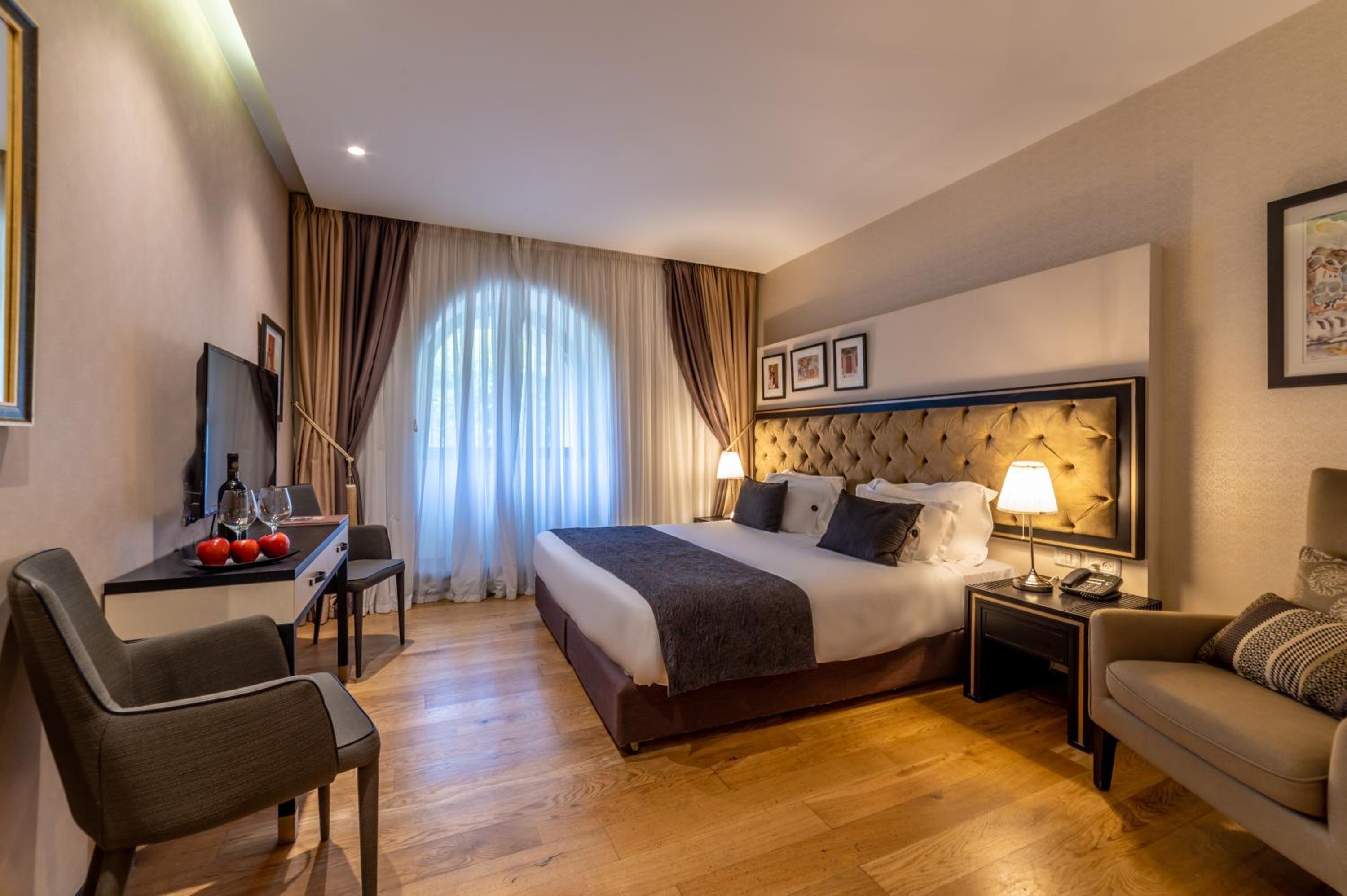 Classic Double or Twin Room - Photo 1