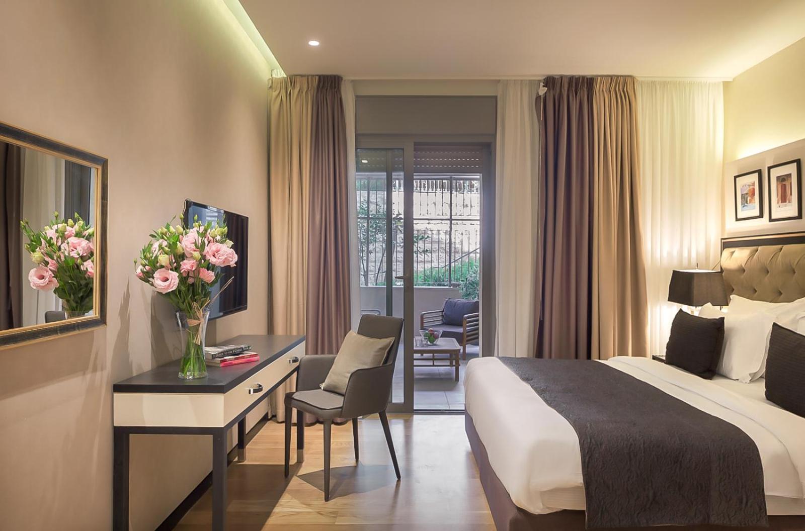 Deluxe Double or Twin Room with Terrace - Photo 9
