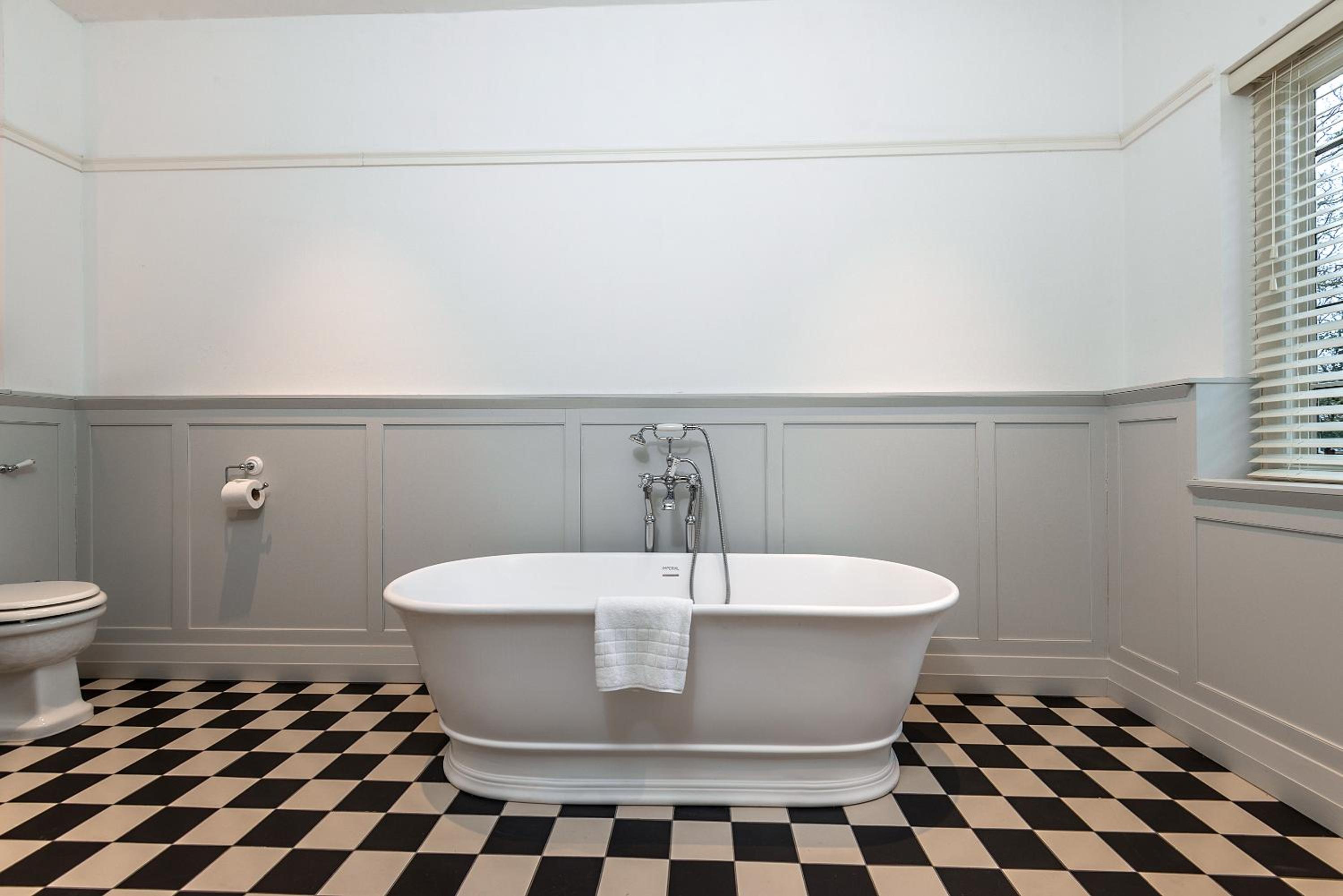 Deluxe King Room photo 2