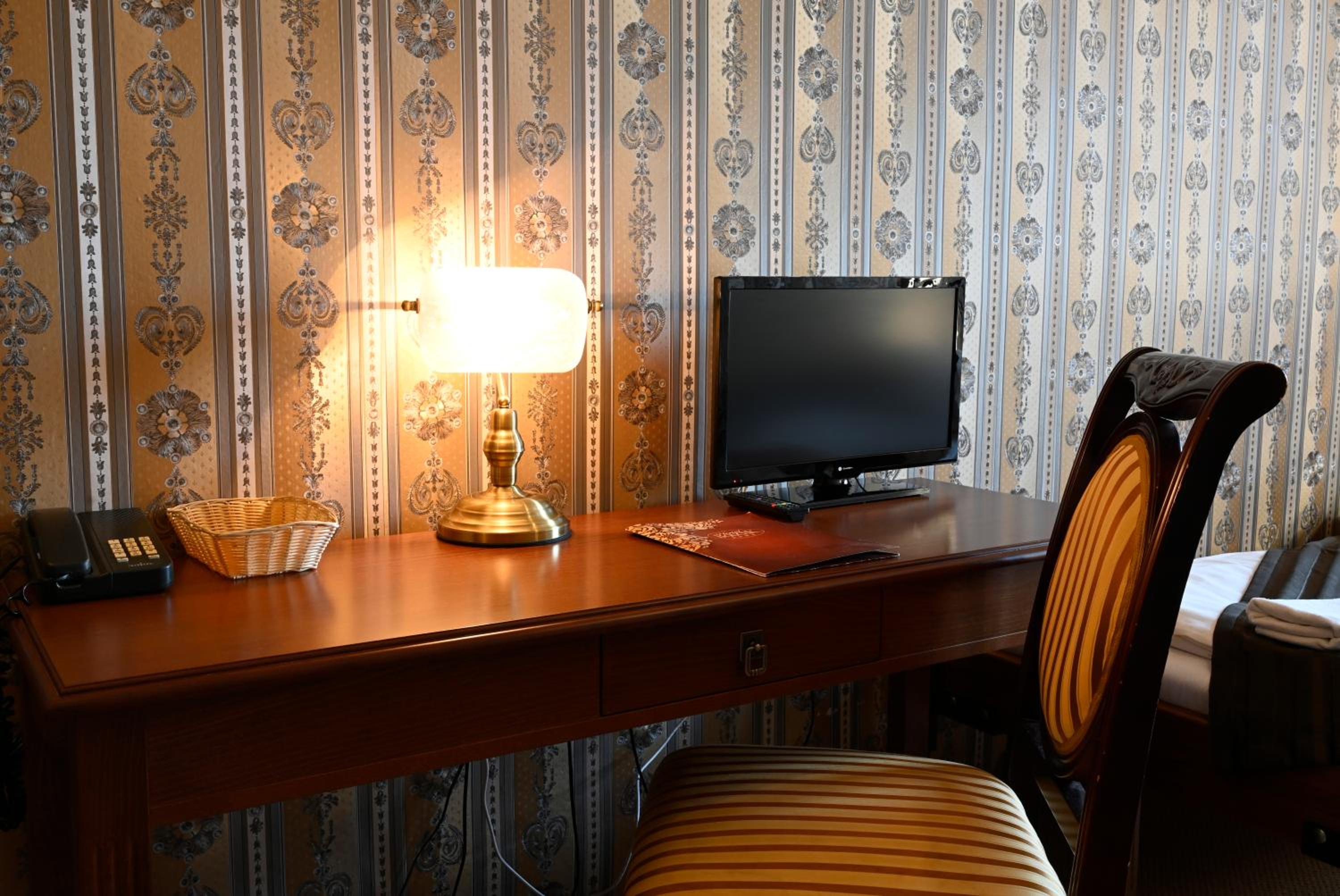 Twin Room with City View photo 3