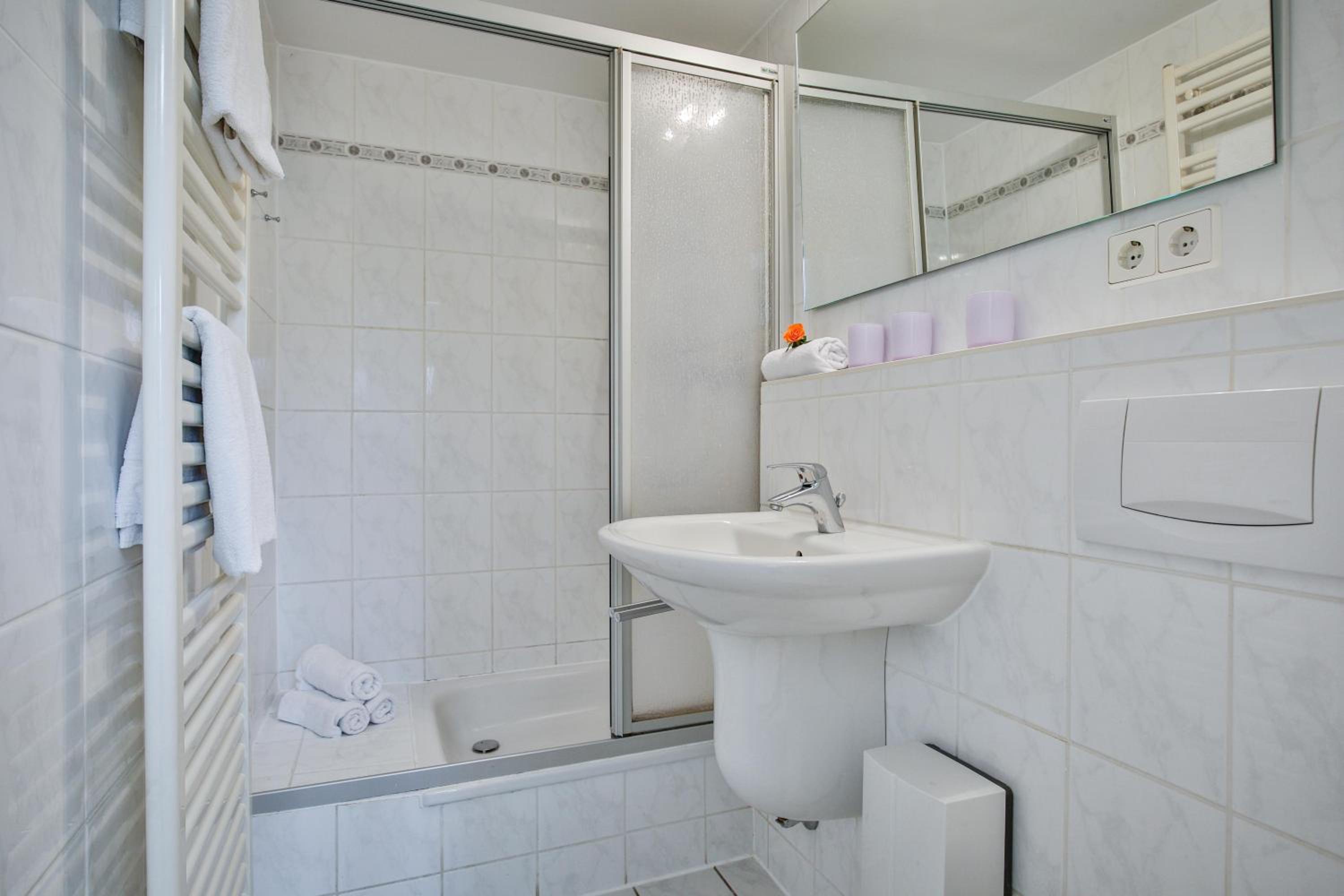 Apartment with Terrace photo 2