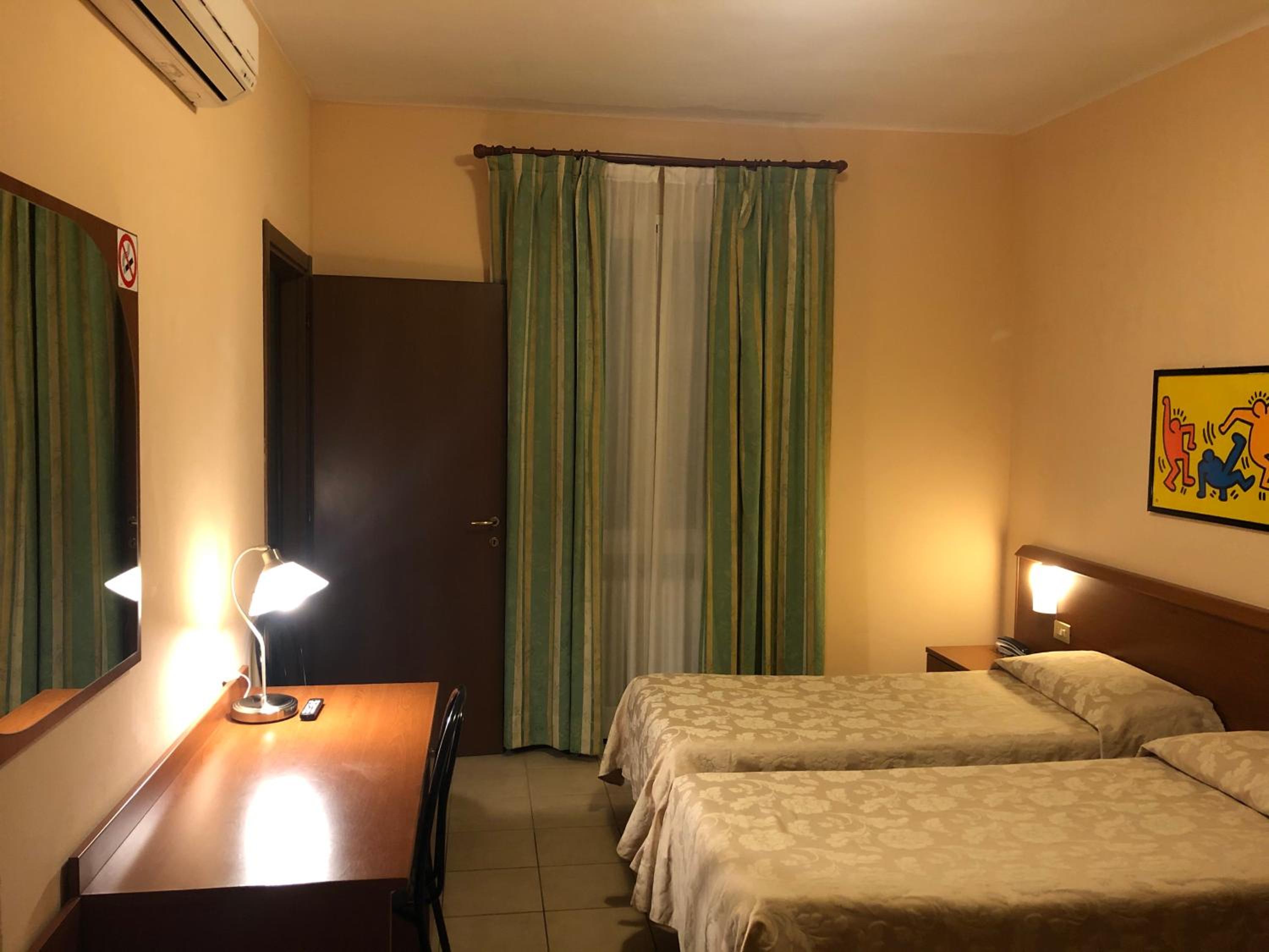 Twin Room photo 2