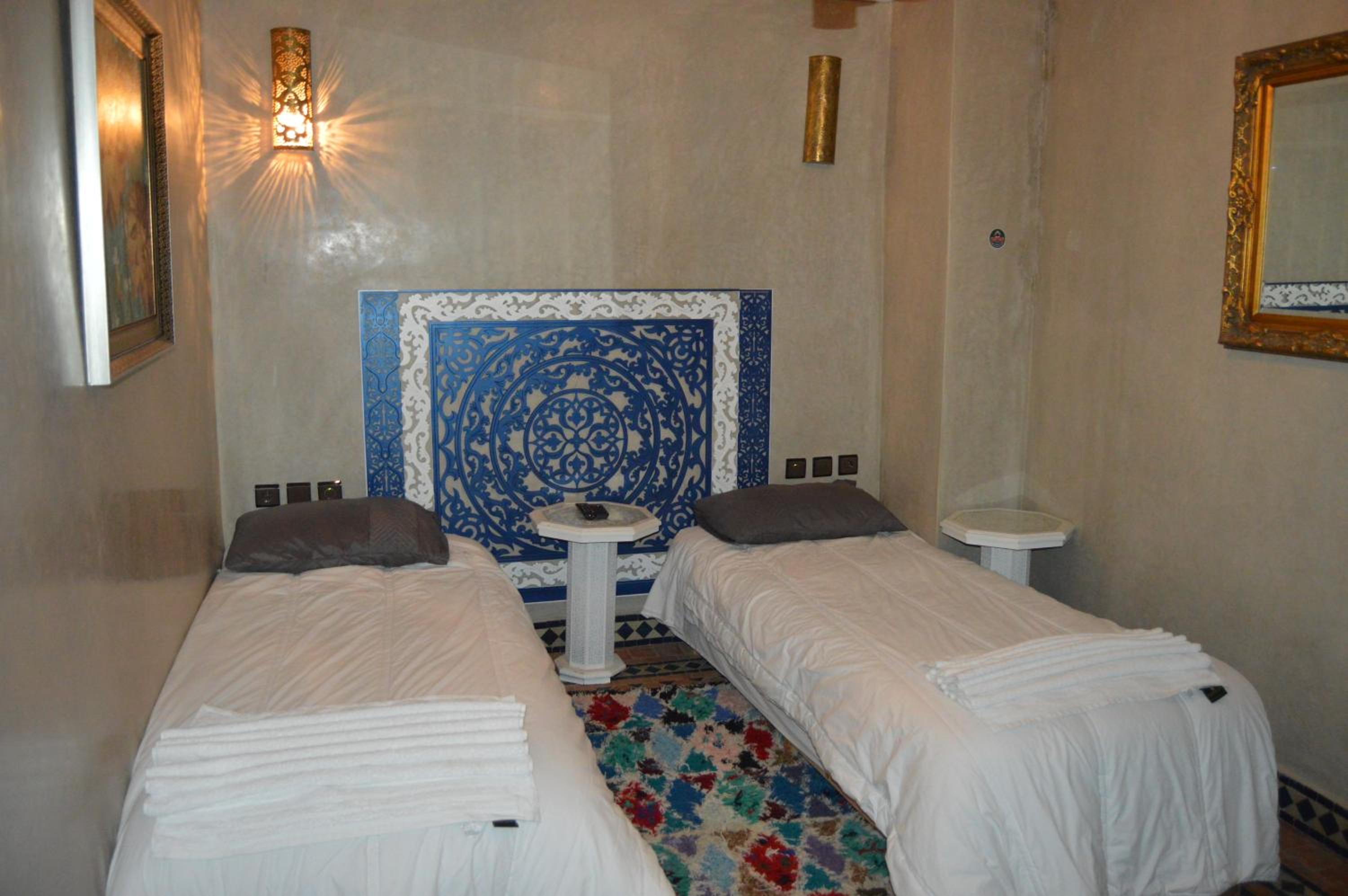 Deluxe Room (2 Adults + 1 Child) photo 1