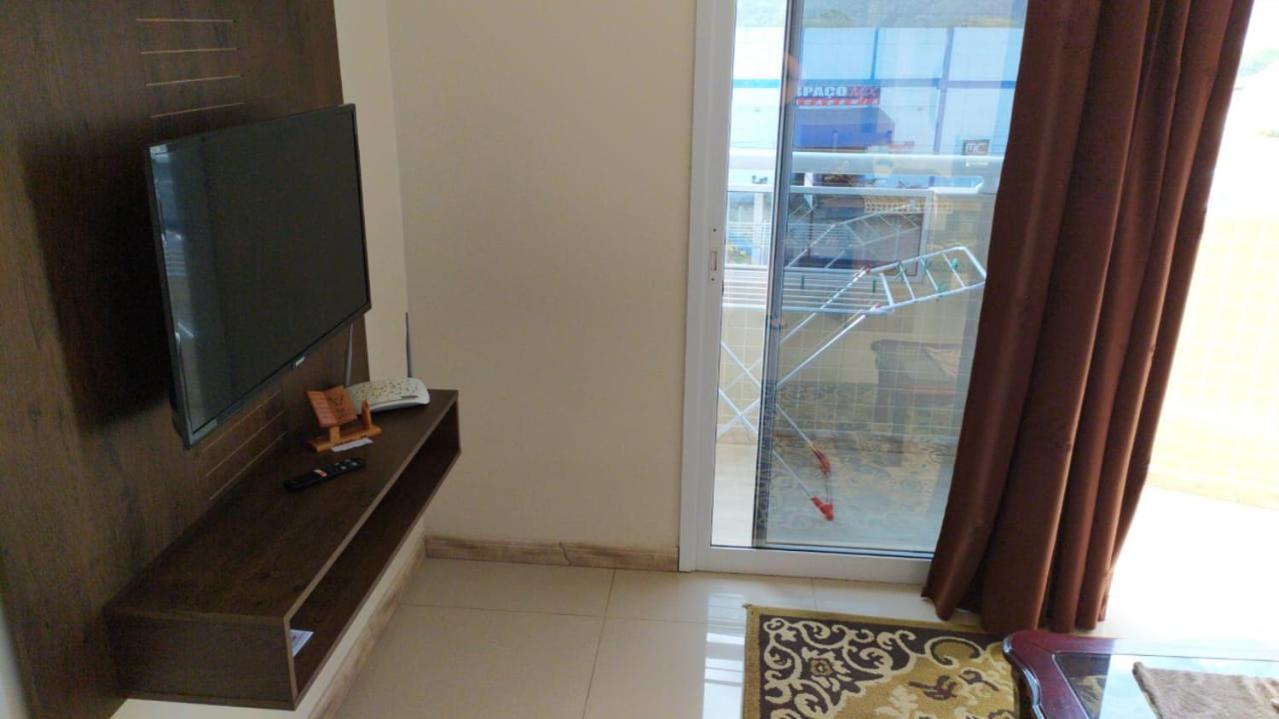 Apartment photo 2
