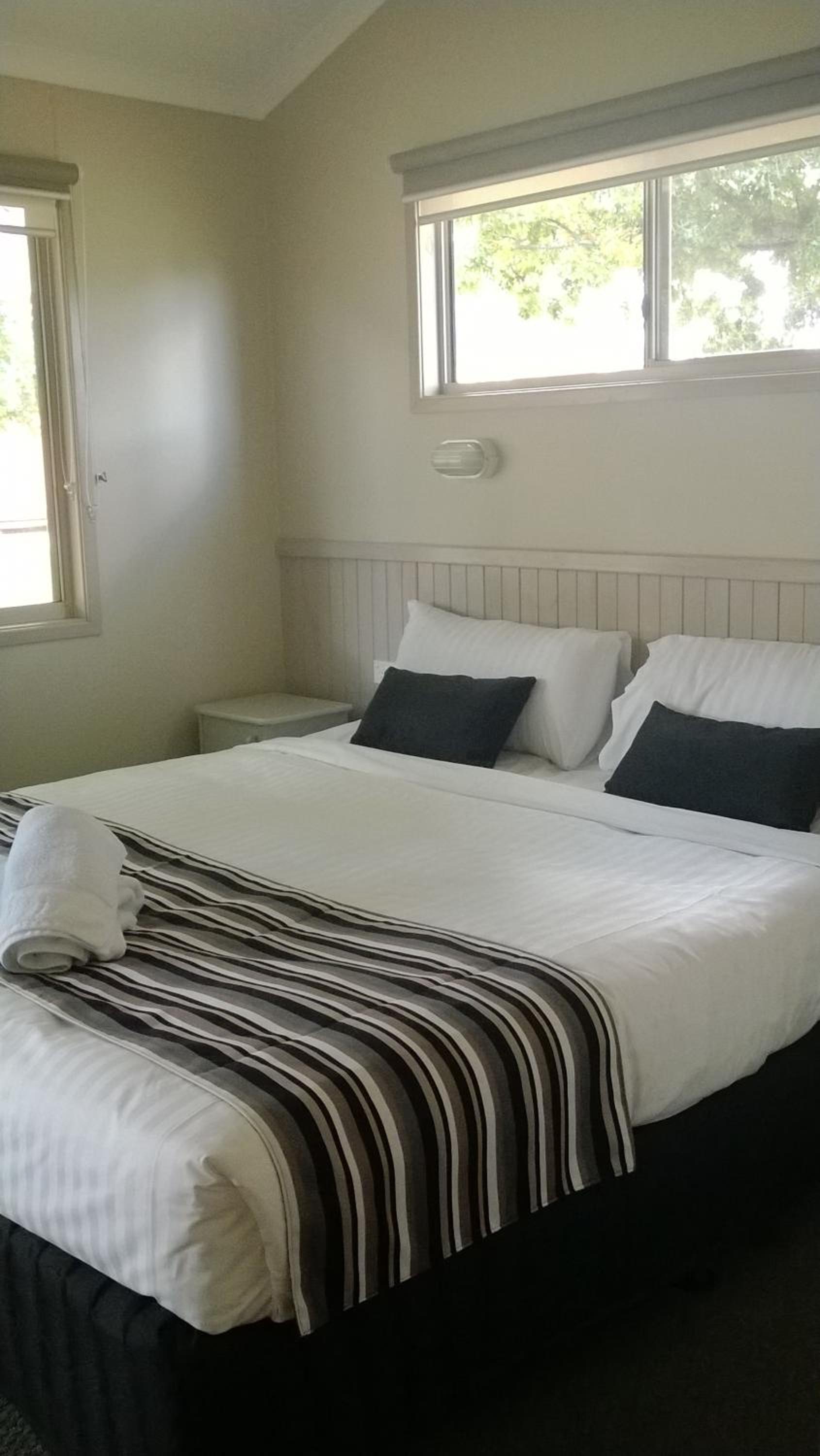 Two-Bedroom Villa with Spa Bath photo 1