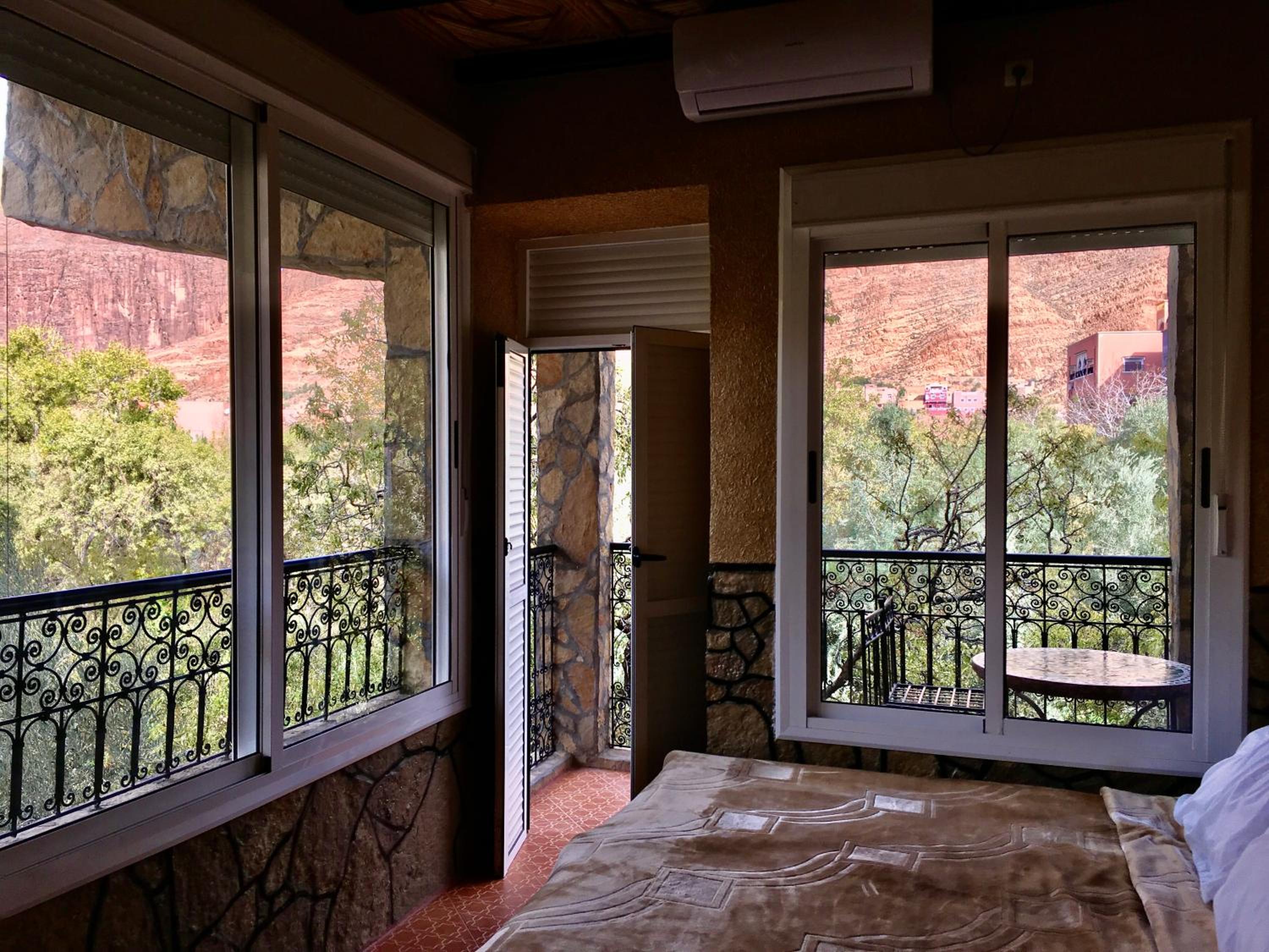 Double or Twin Room with Balcony - Photo 3