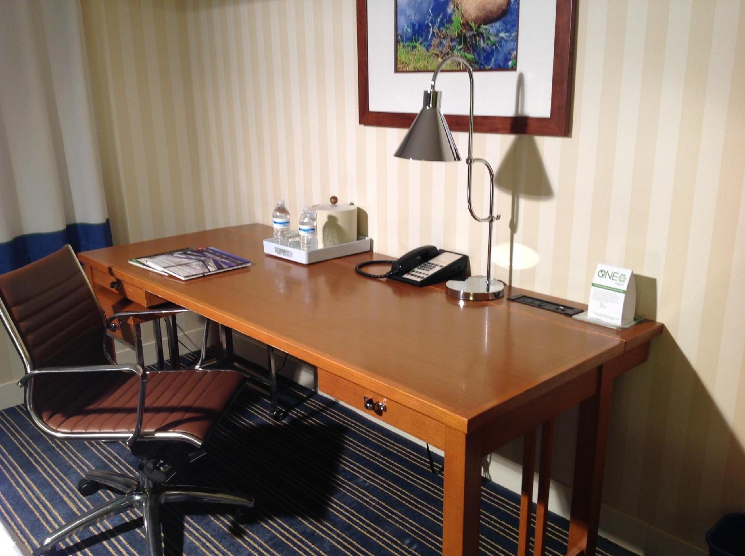 King Room - Disability Access - Photo 6