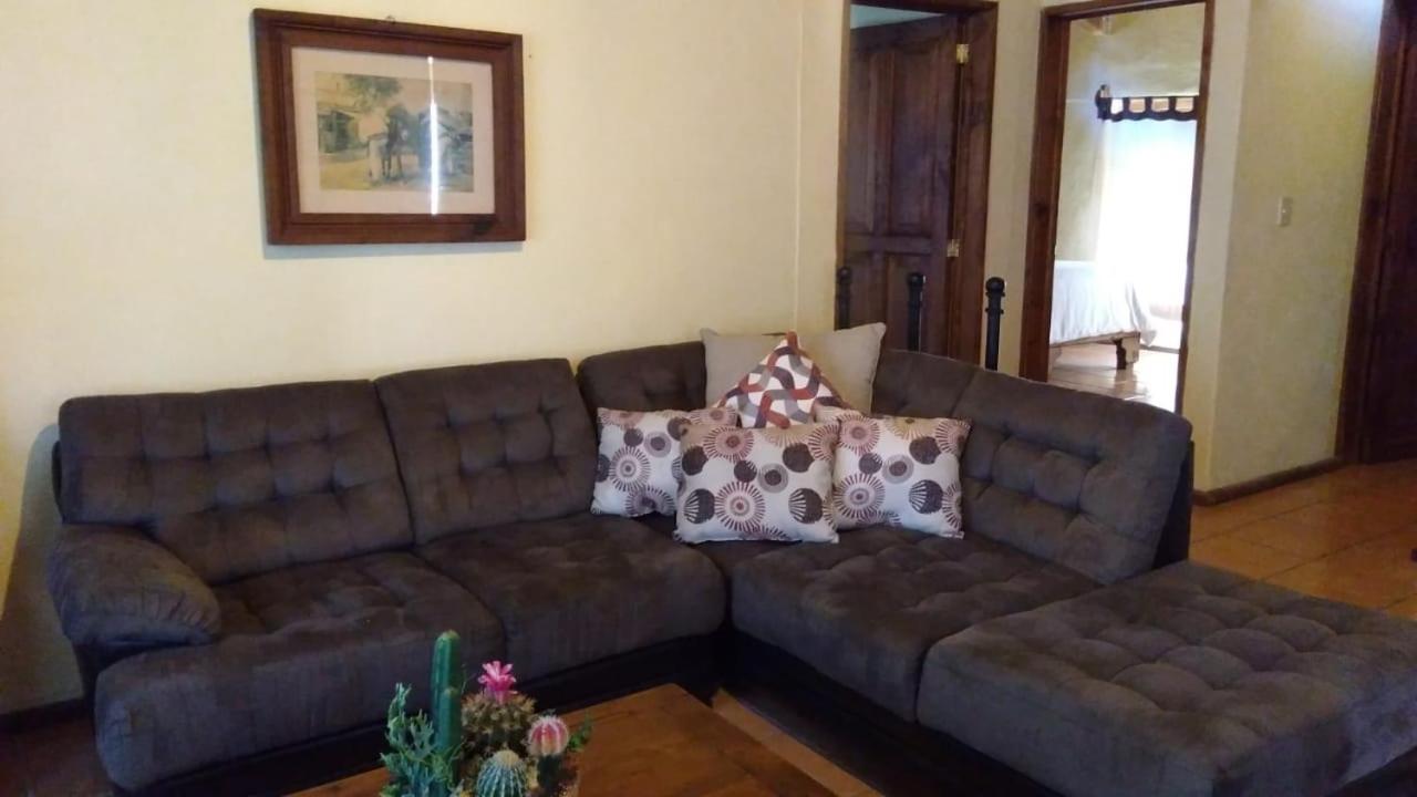 Family Room with Garden View - Photo 5
