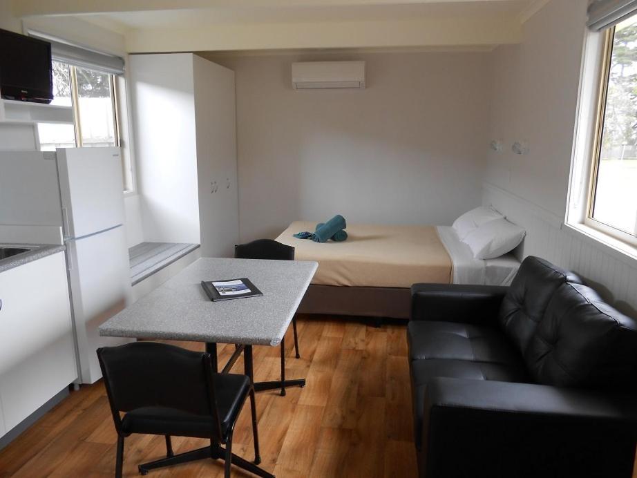 Queen Studio Cottage