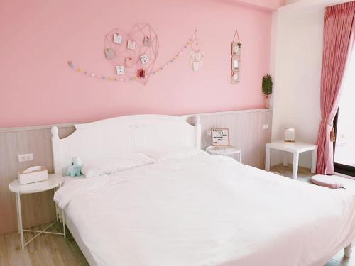 Queen Room with Balcony photo 1