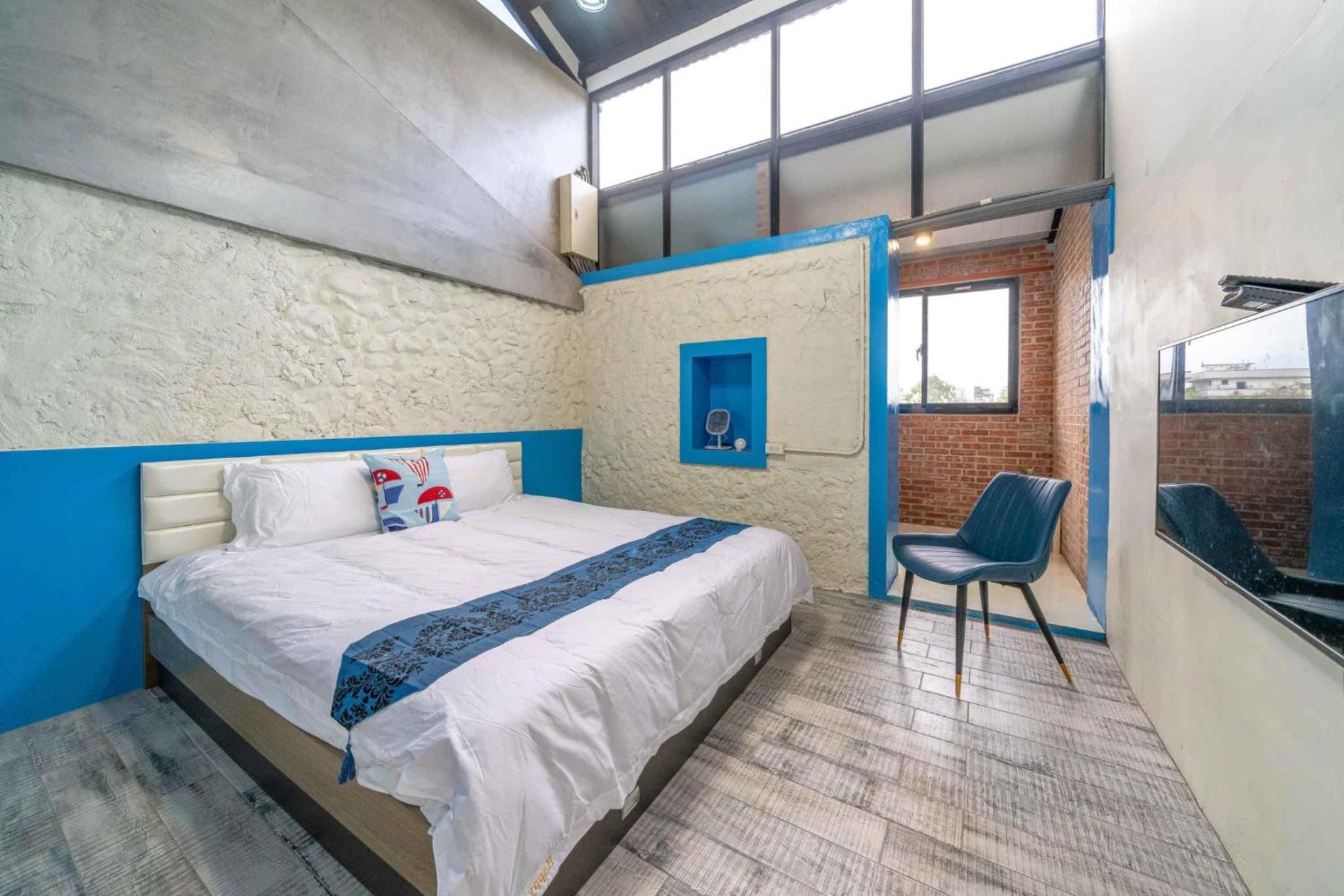 Large Double or Twin Room photo 1