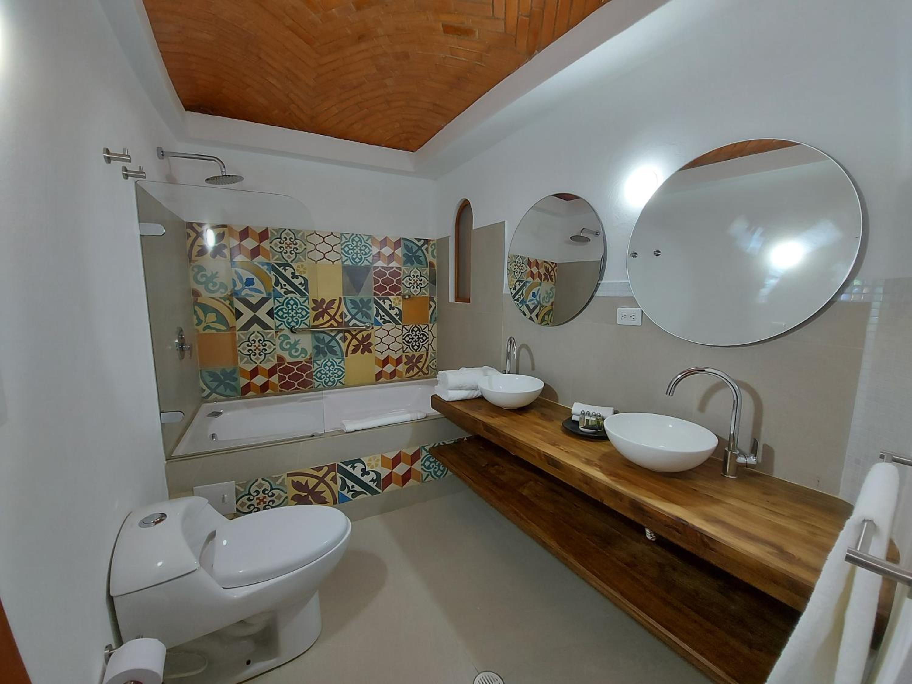 Deluxe Suite photo 3