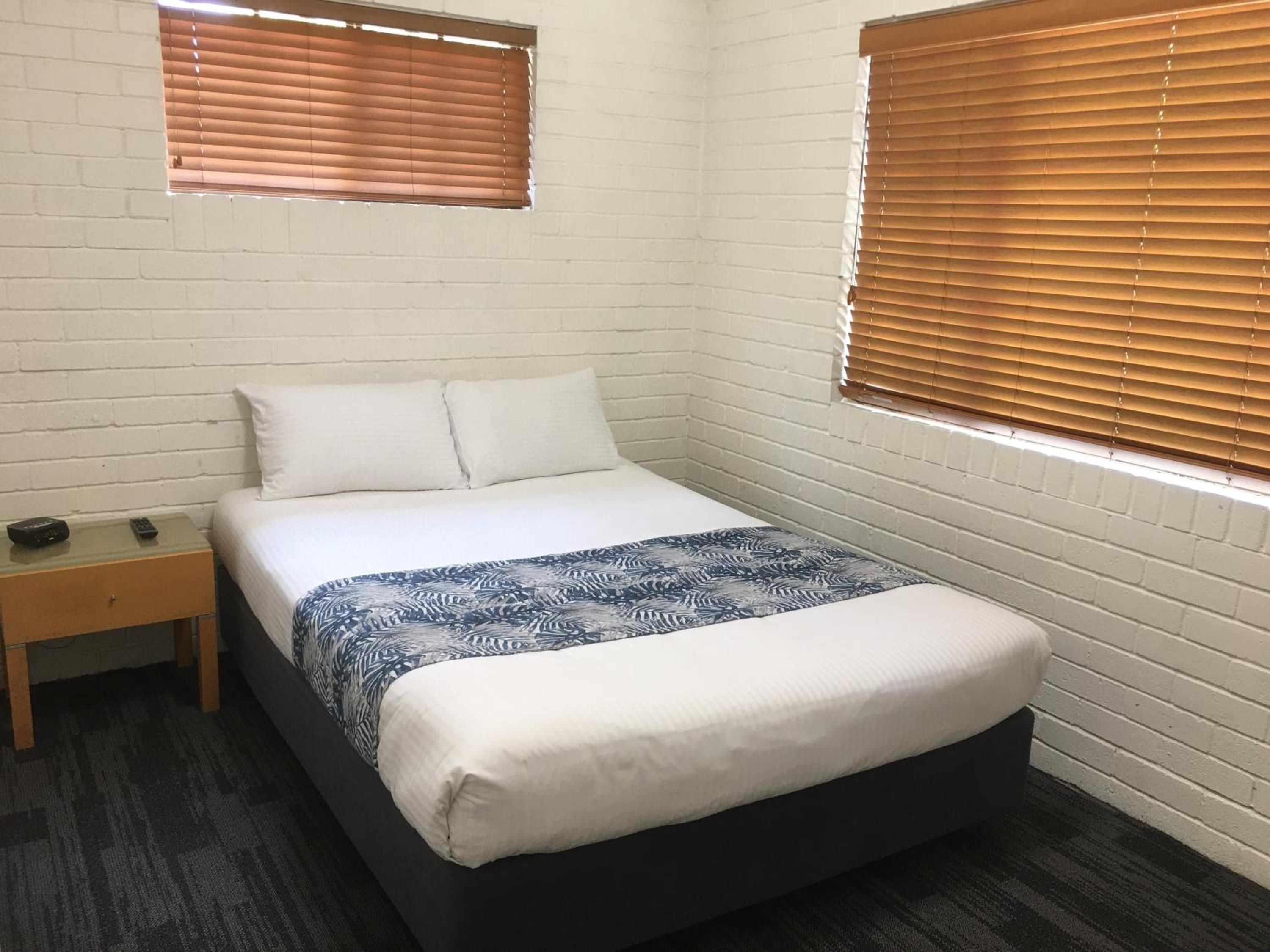 Deluxe Studio with Kitchenette photo 1