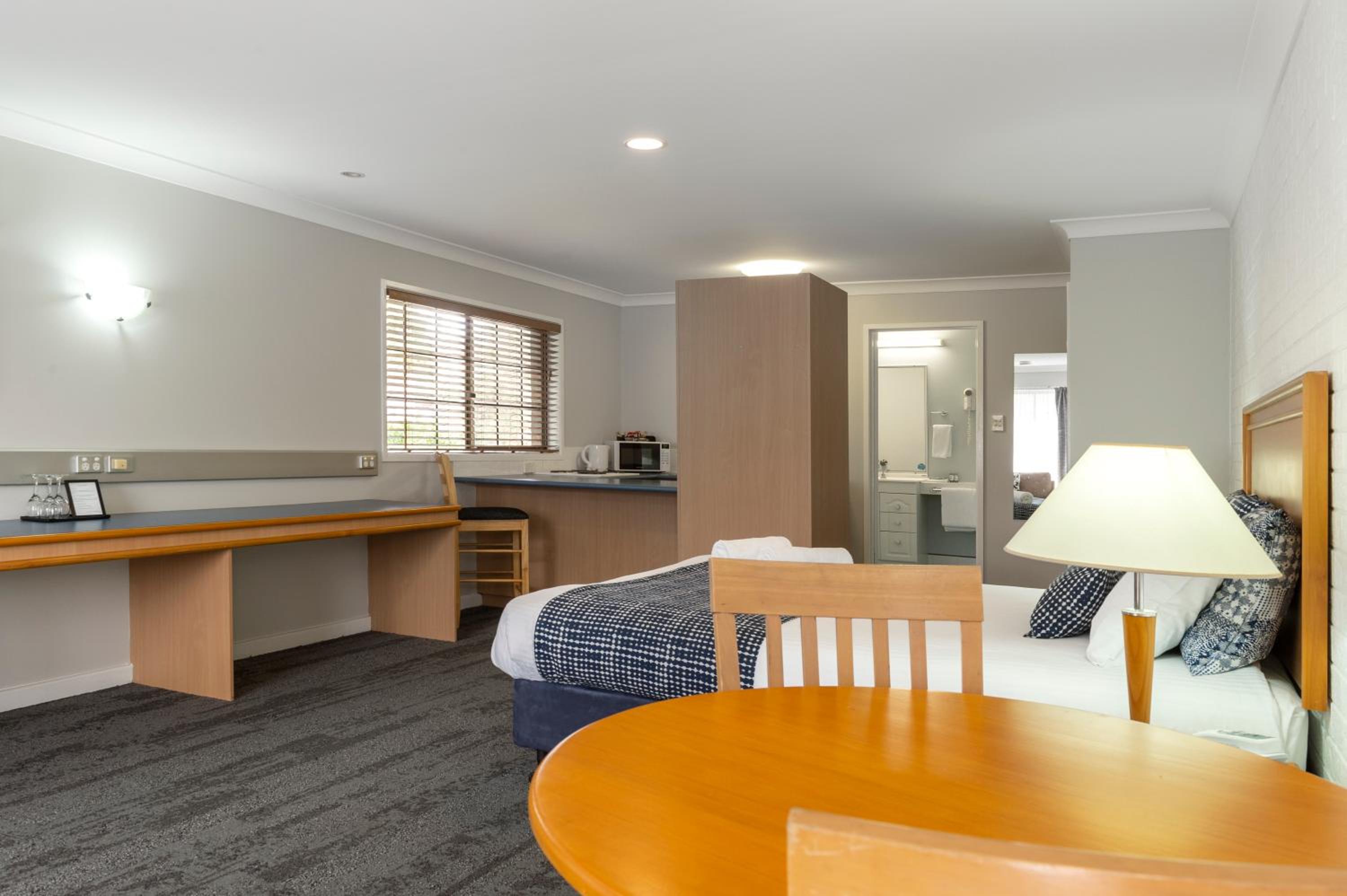 Superior Studio with Kitchen - Photo 7