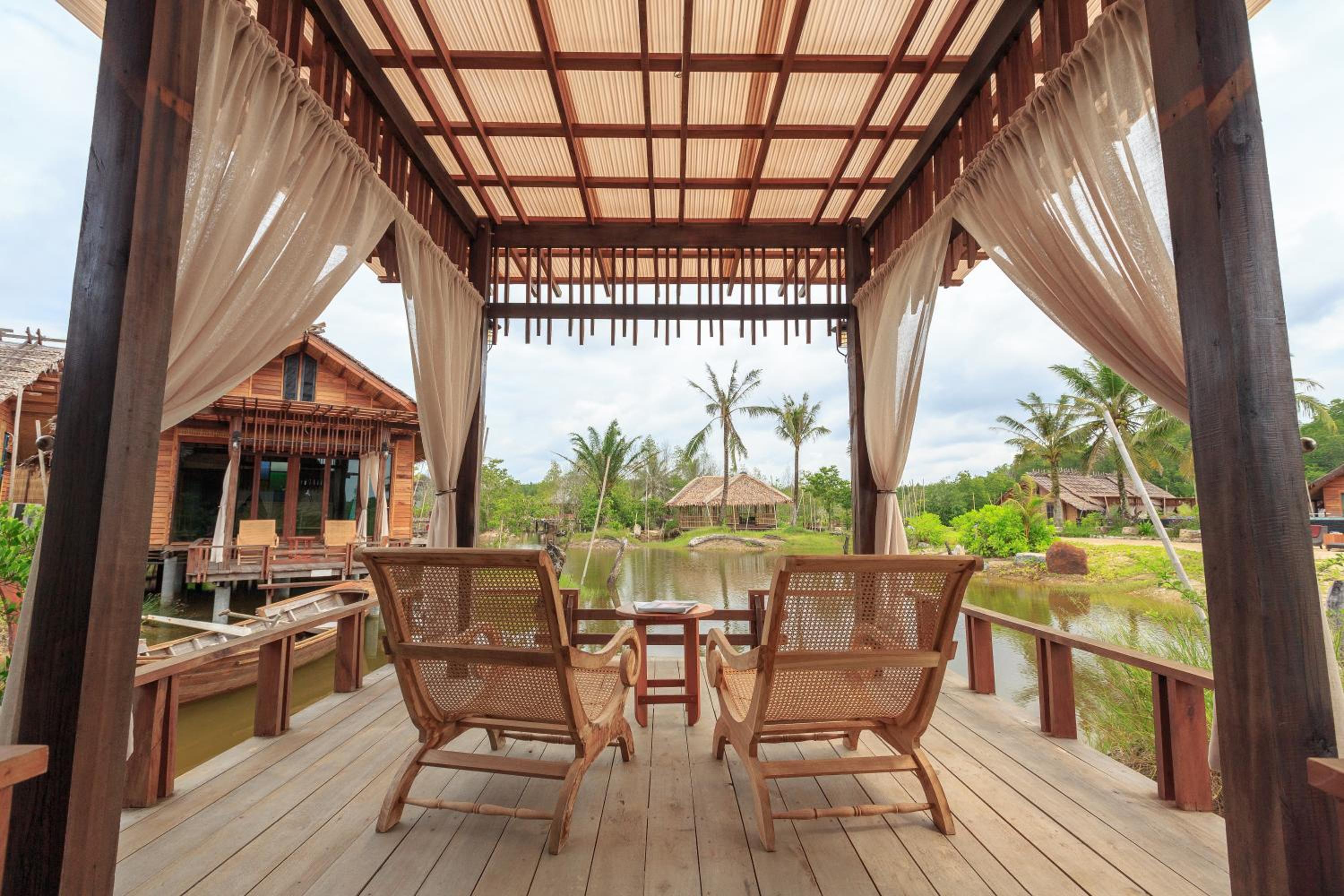 Premium Water Villa- Free Schedule Shuttle to Ao Nang Beach/ Railay Beach - Photo 2