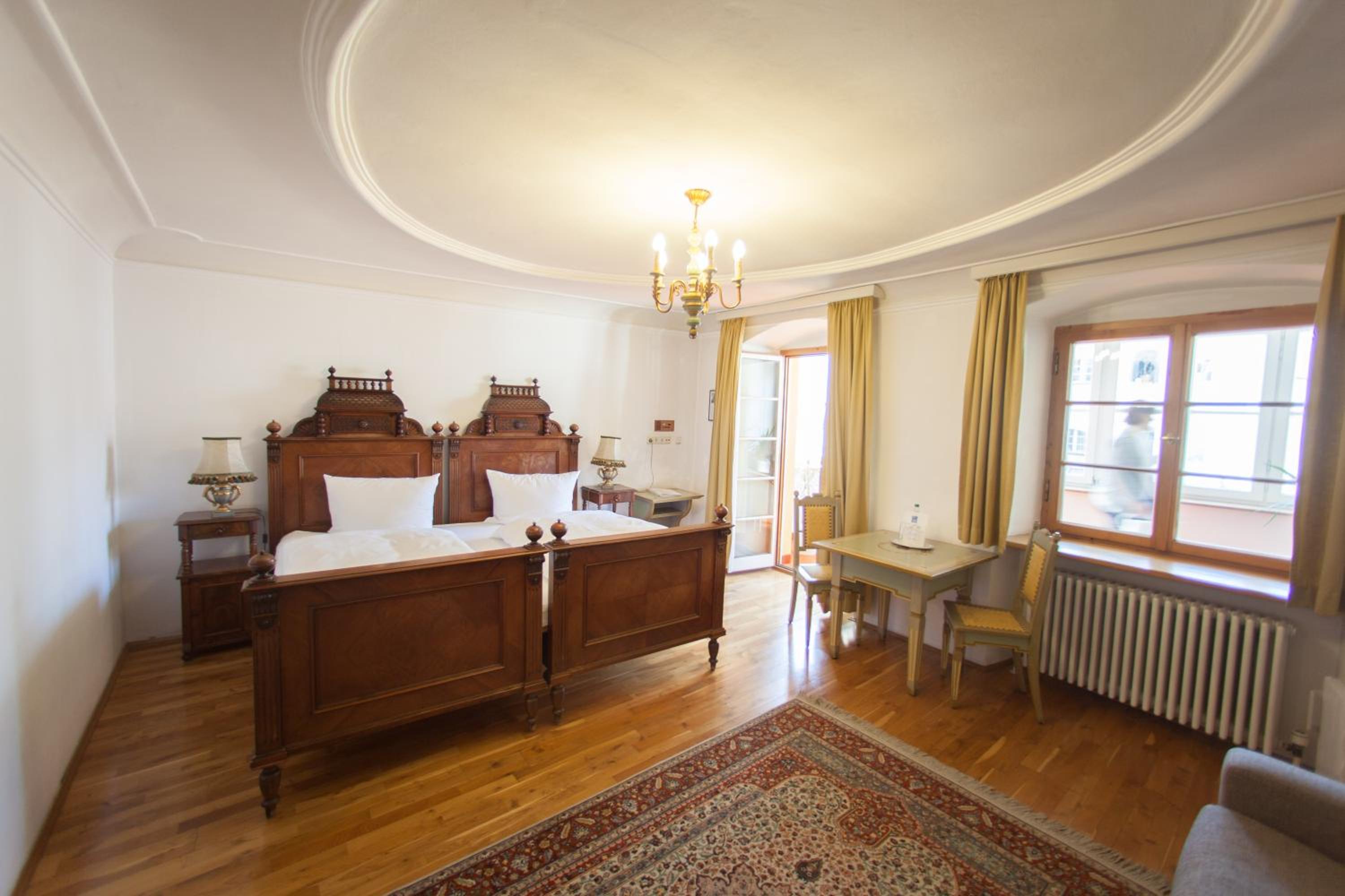 Superior Deluxe Double or Twin Room  - Photo 1