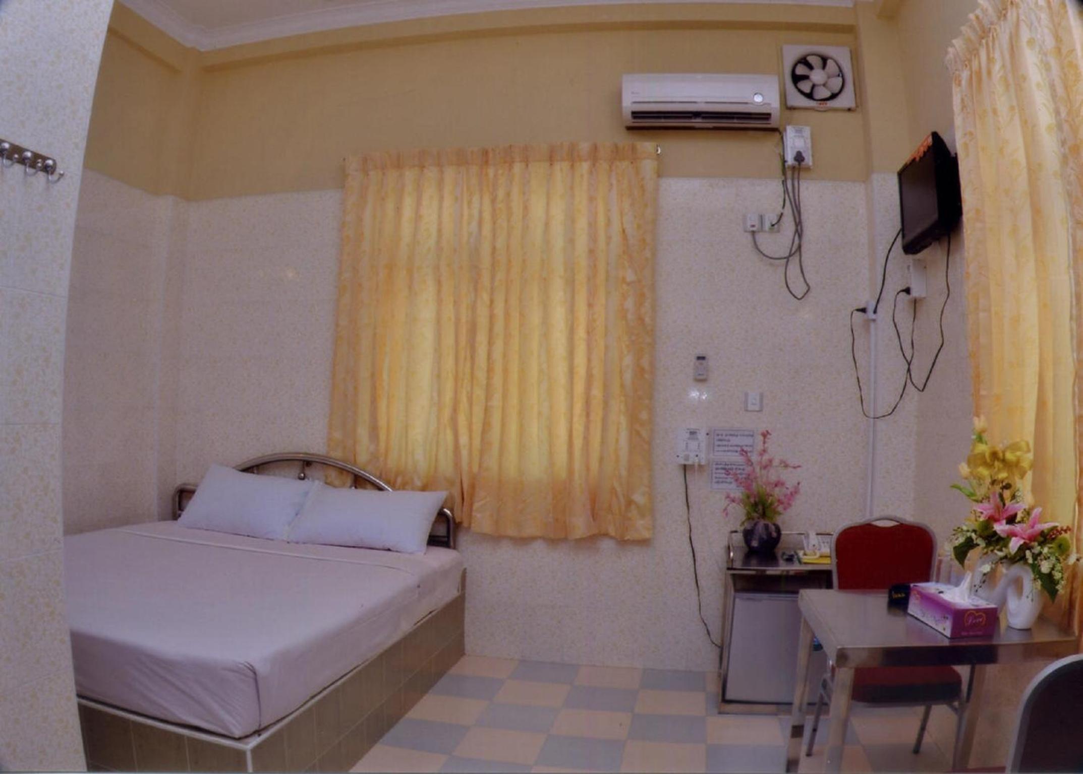Standard Double or Twin Room photo 2