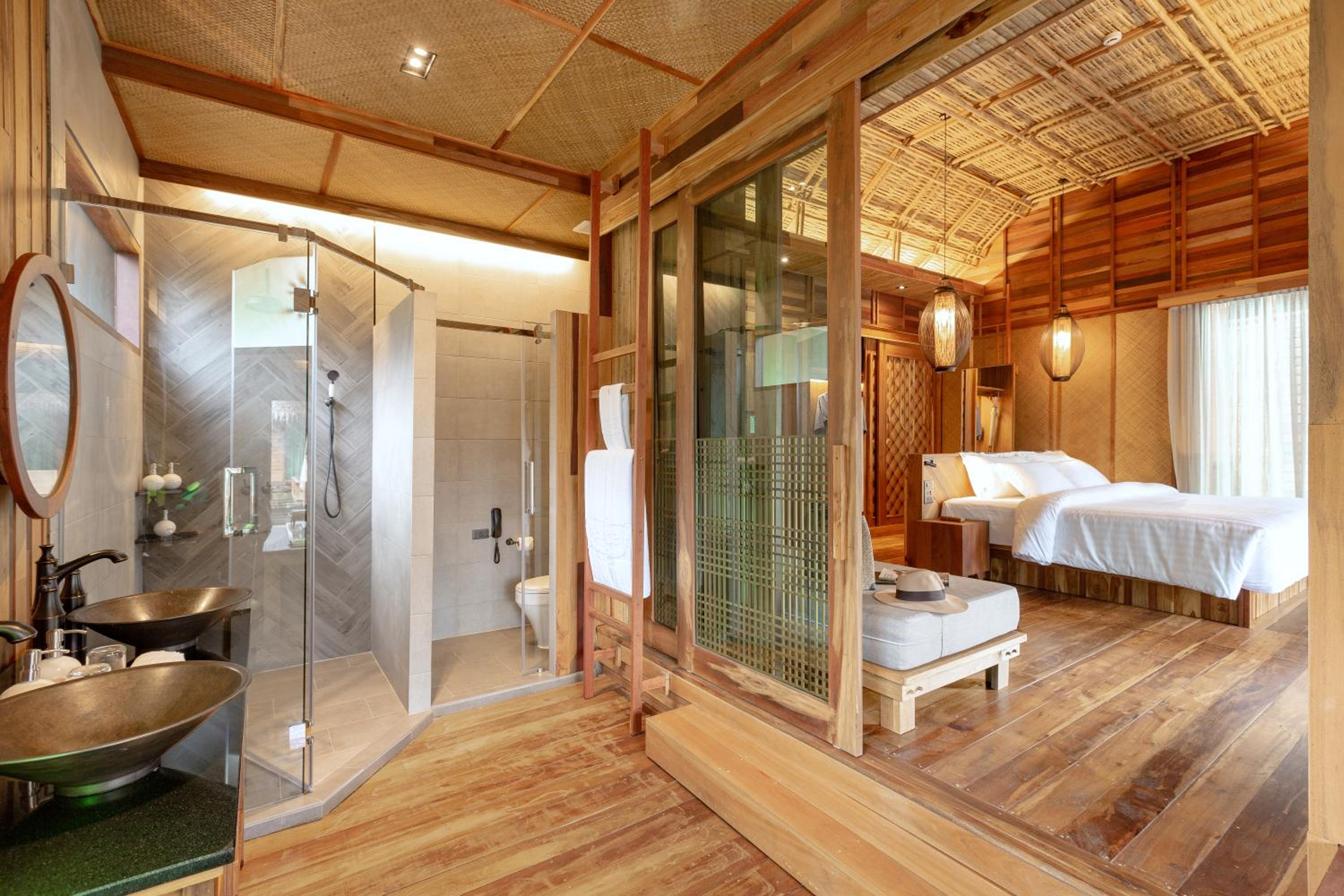 Jacuzzi Suite Water Villa- Free Schedule Shuttle to Ao Nang Beach/ Railay Beach - Photo 9