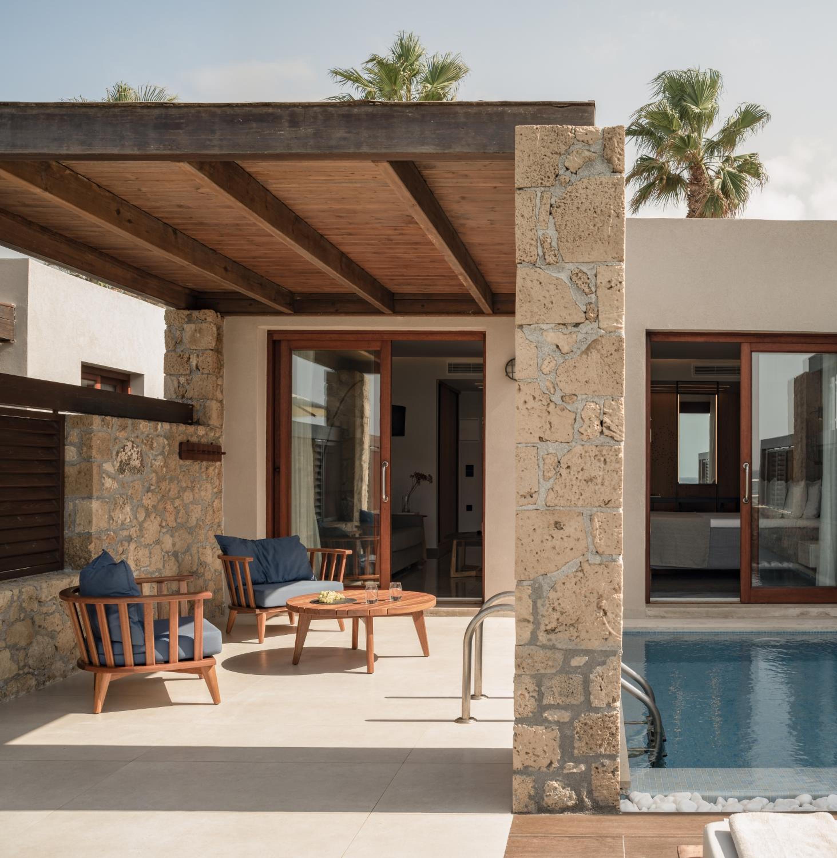 Junior Suite Sea Front with Private Pool