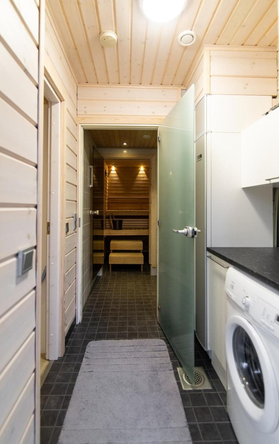 Two-Bedroom Cottage with Sauna photo 3