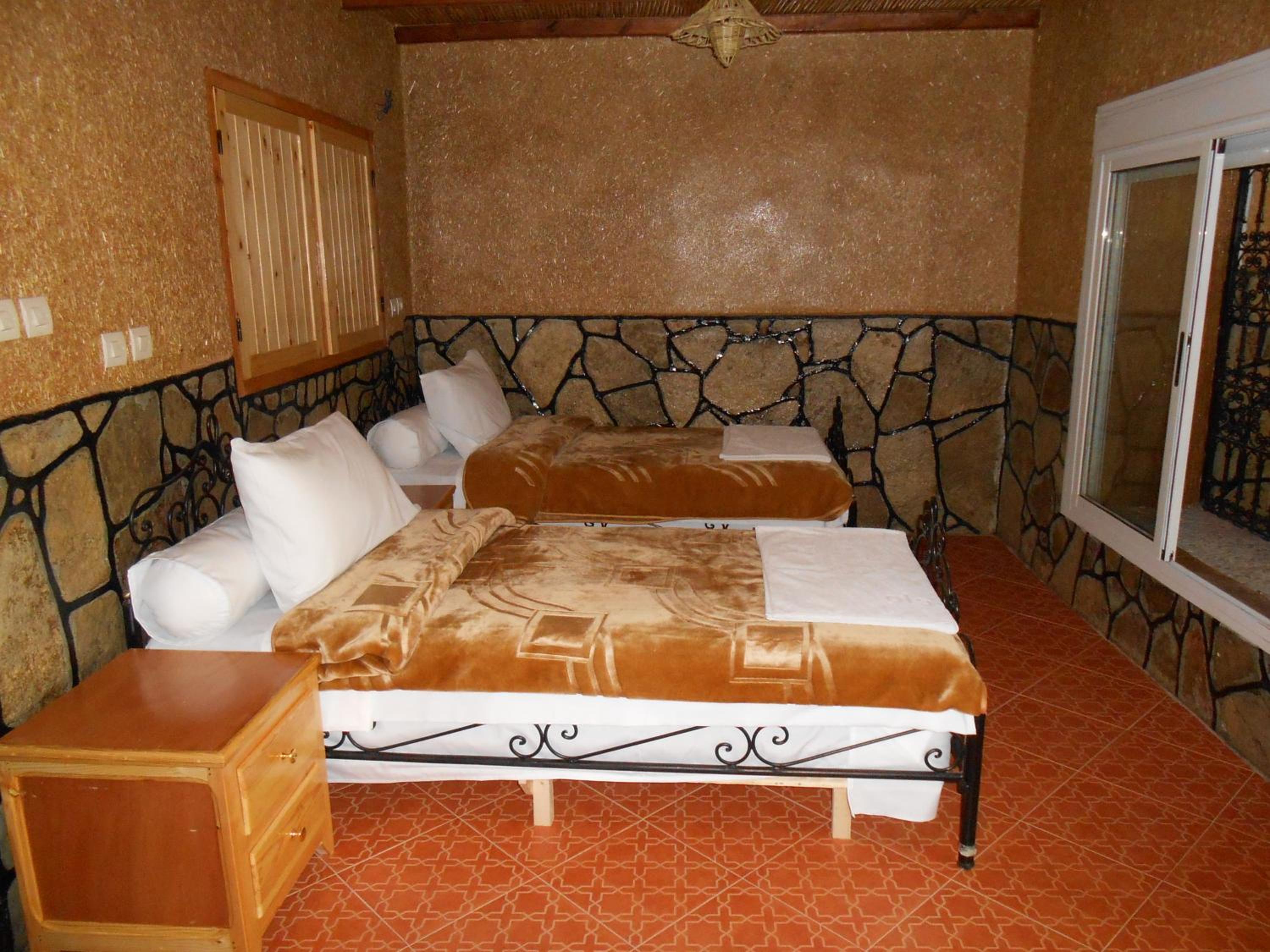 Quadruple Room - Photo 8