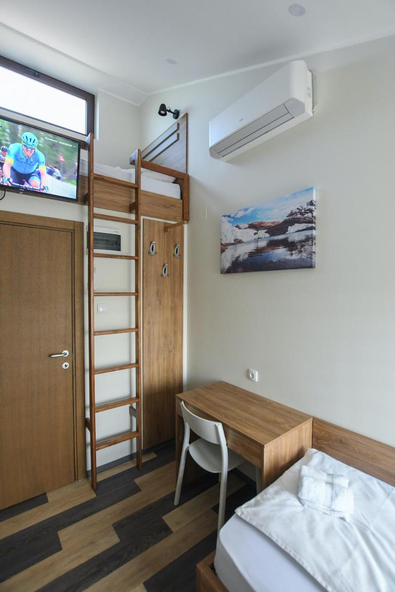 Basic Triple Room photo 3