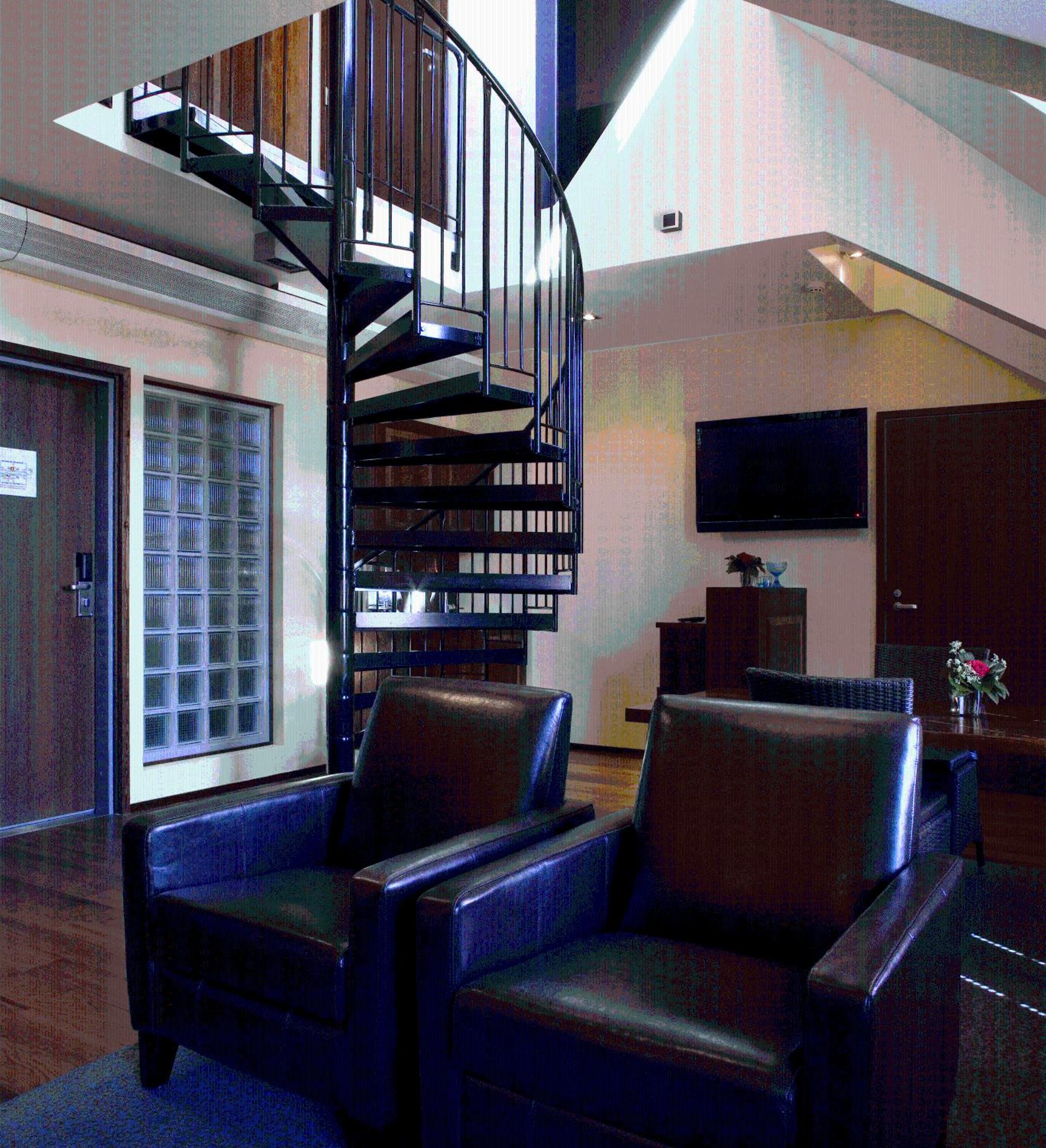 Golf Suites, Club