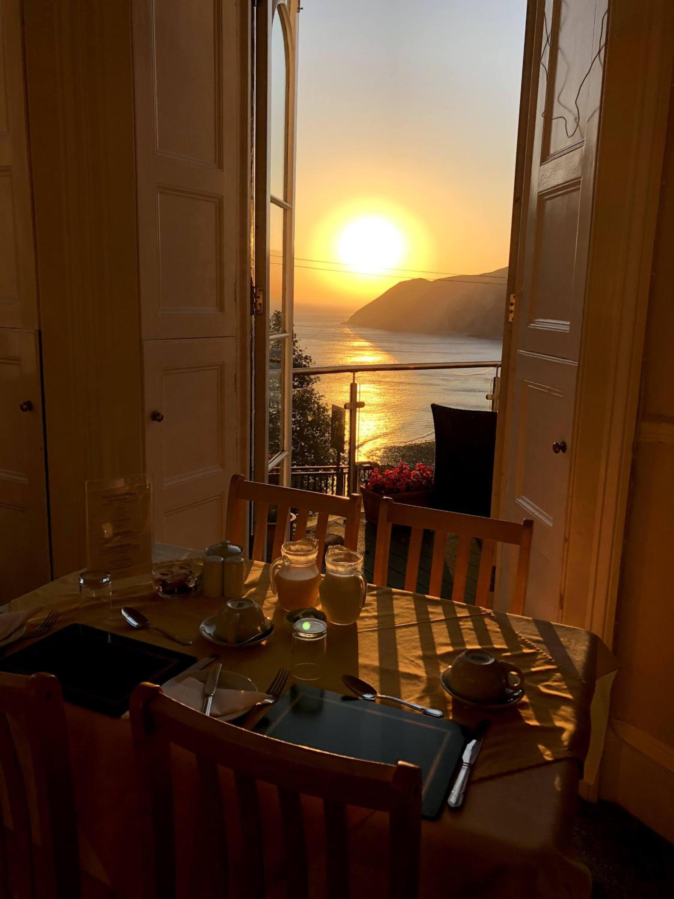 Standard Double Room - Photo 14