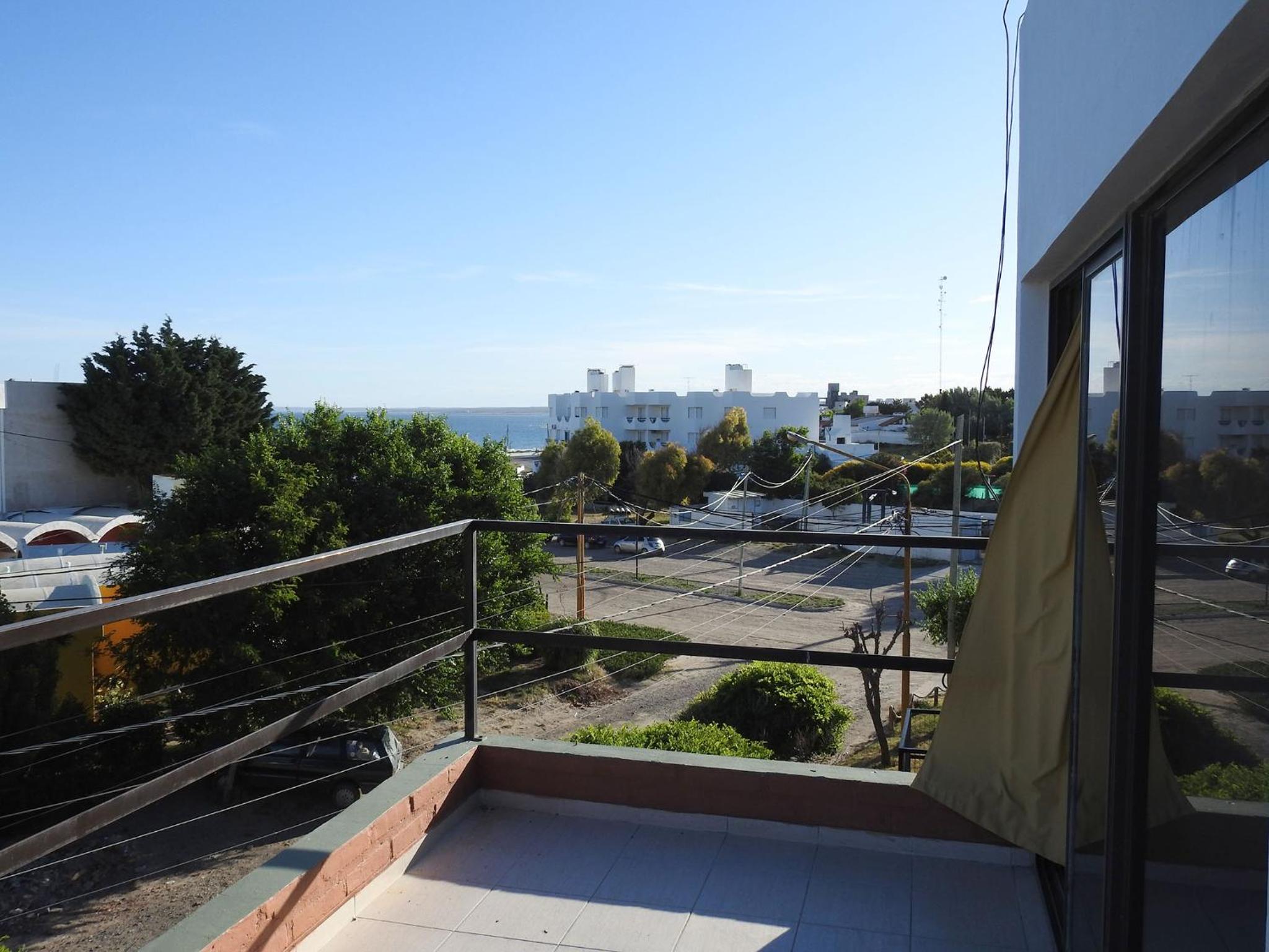 Apartment with Balcony photo 2
