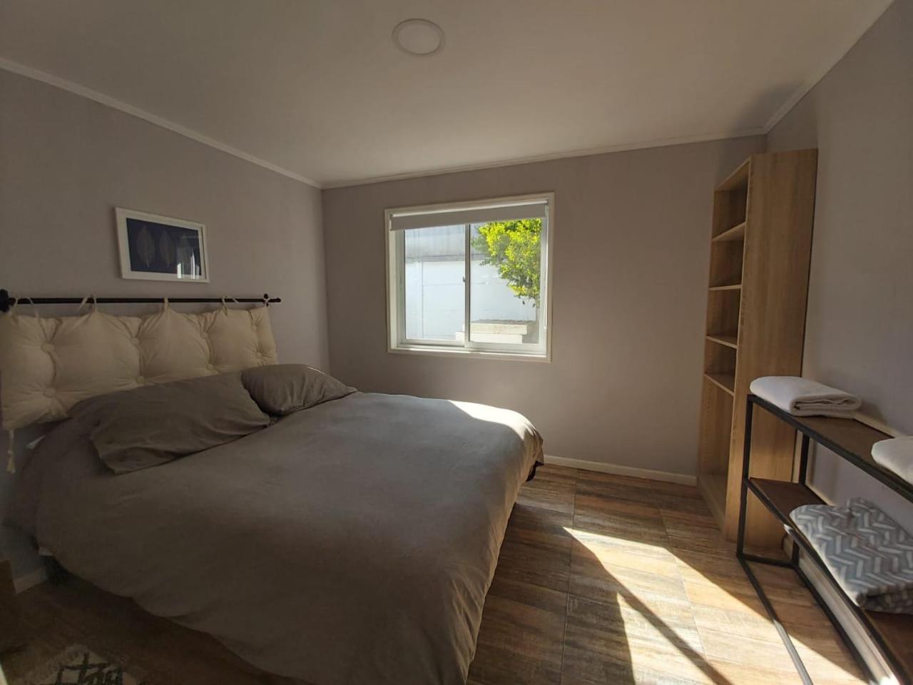 One-Bedroom House photo 2