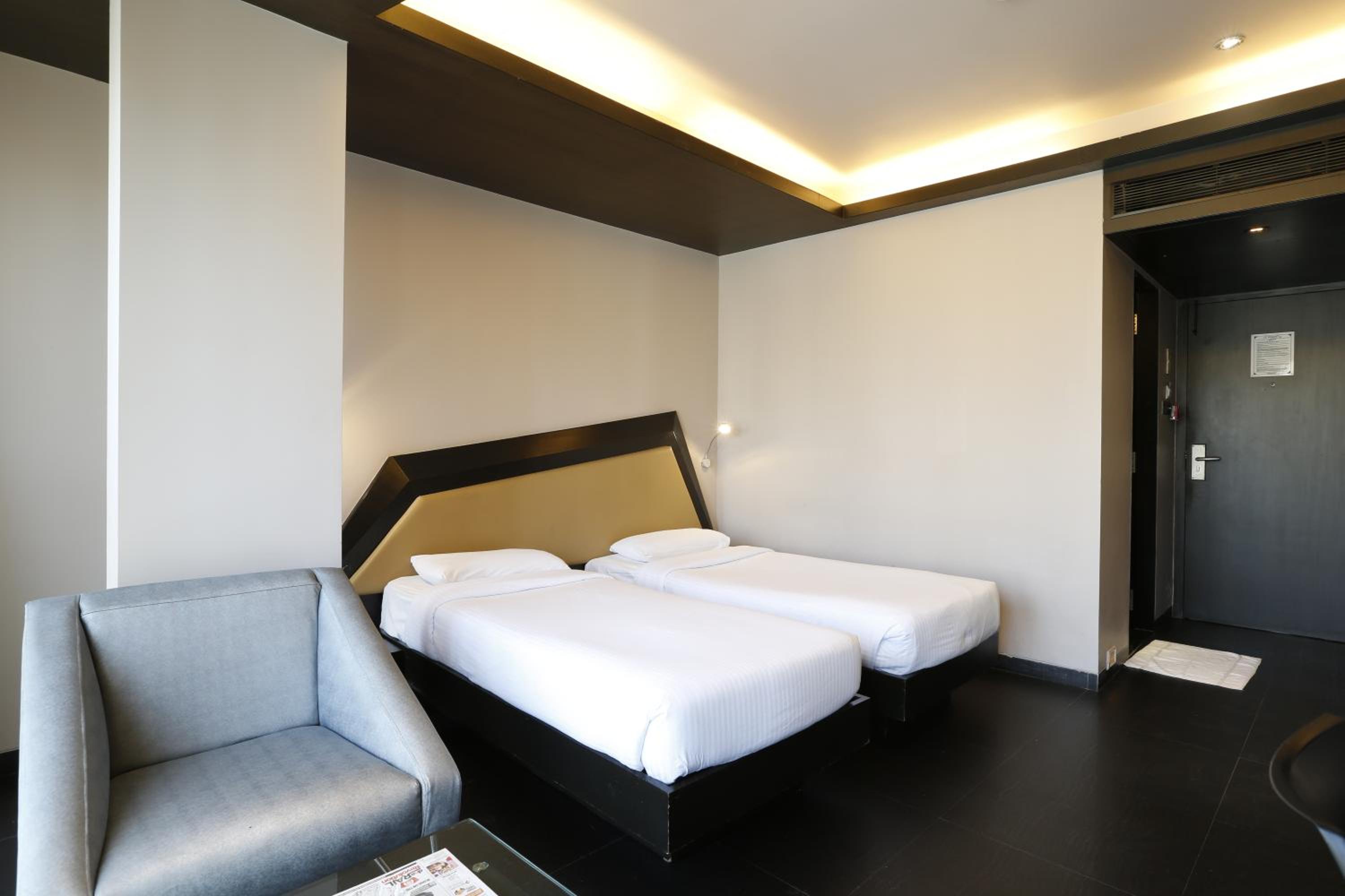 Superior Double or Twin Room with Airport Transfers - Photo 3