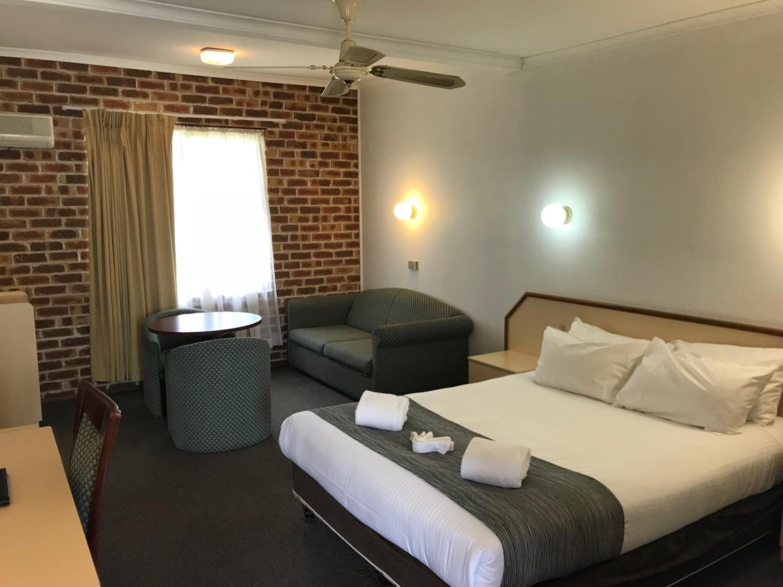 Budget Double Room photo 1