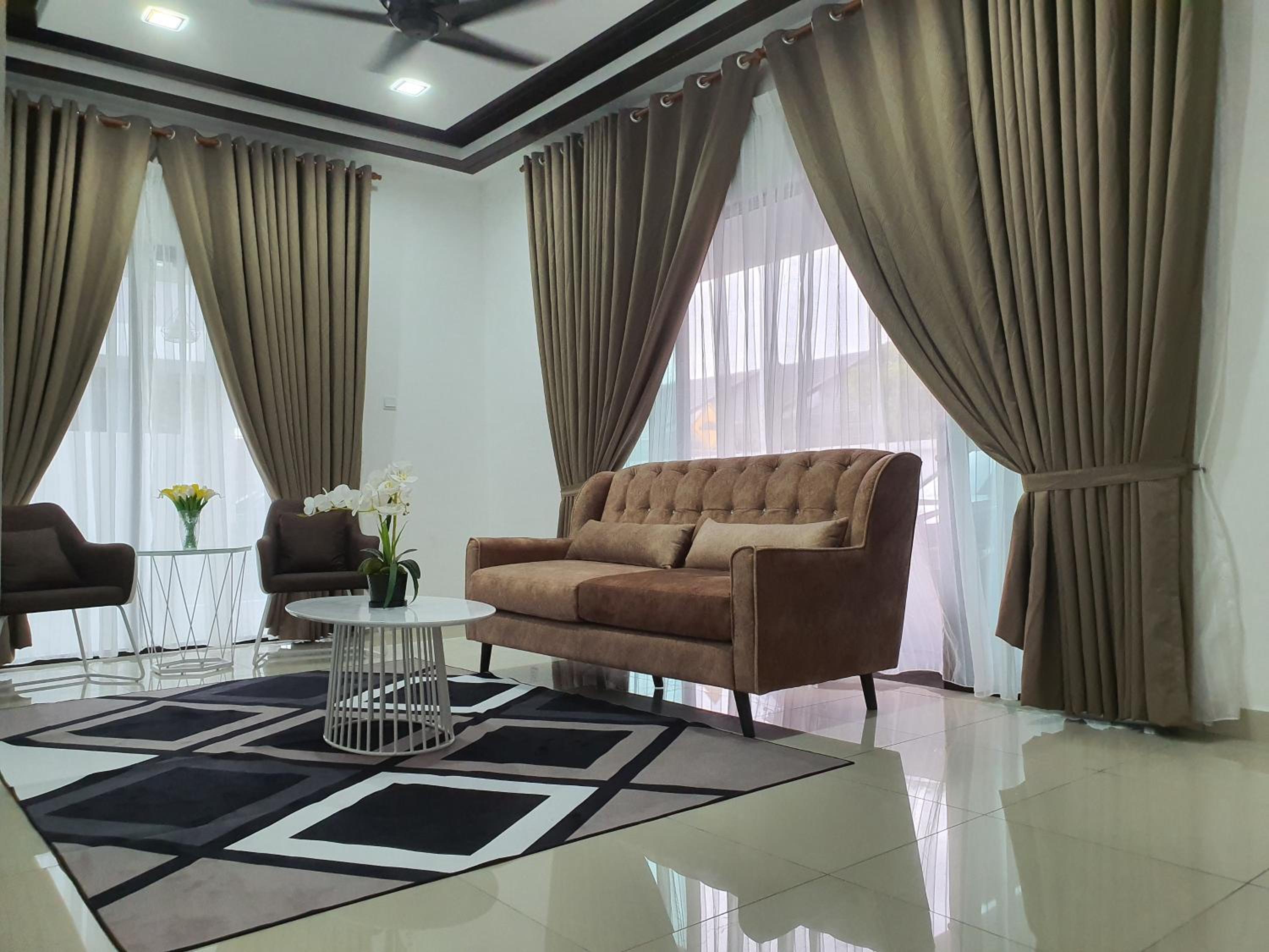 Four-Bedroom House photo 1