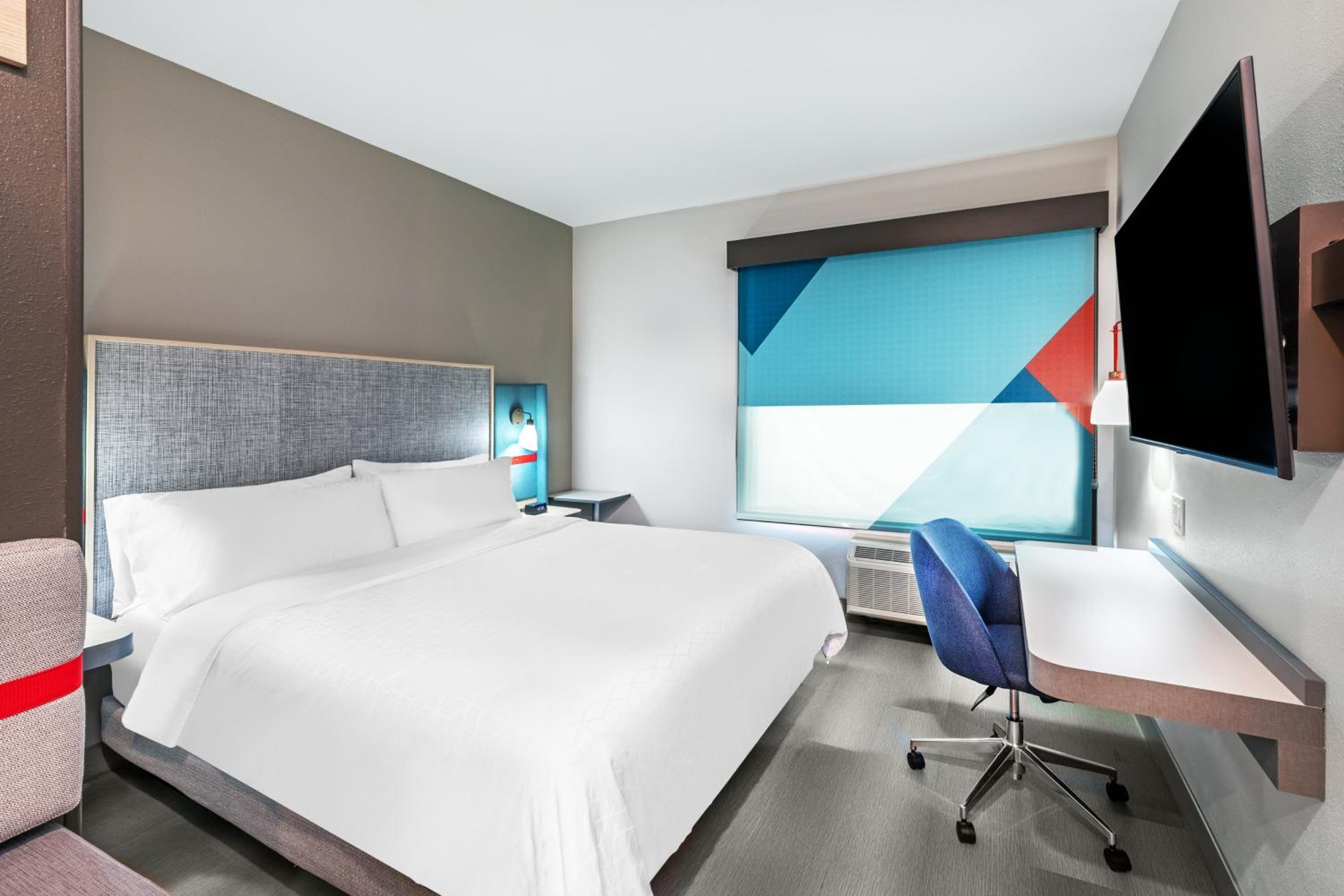 Standard King Room - Photo 2
