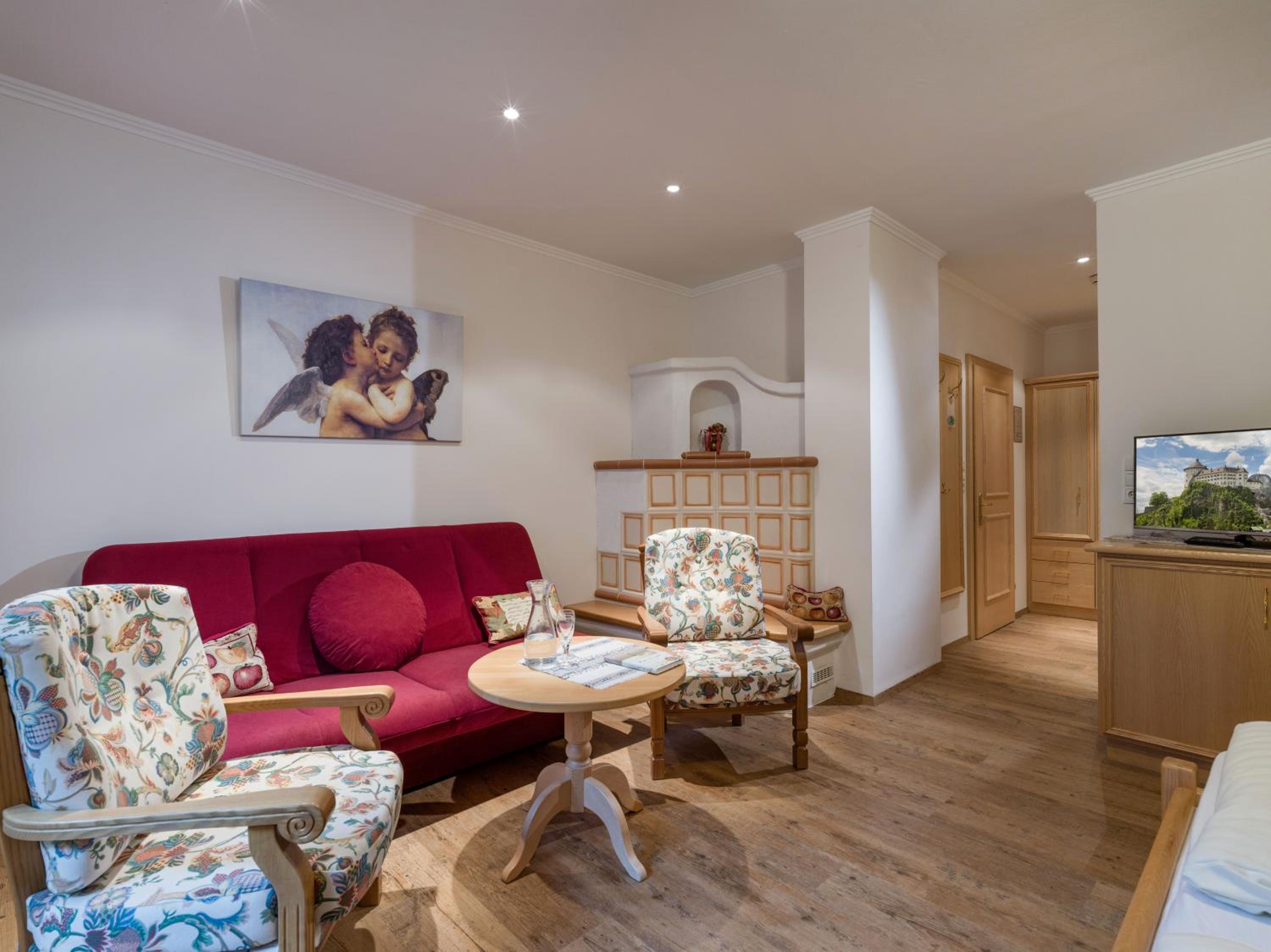 Double Room with Balcony - Photo 7