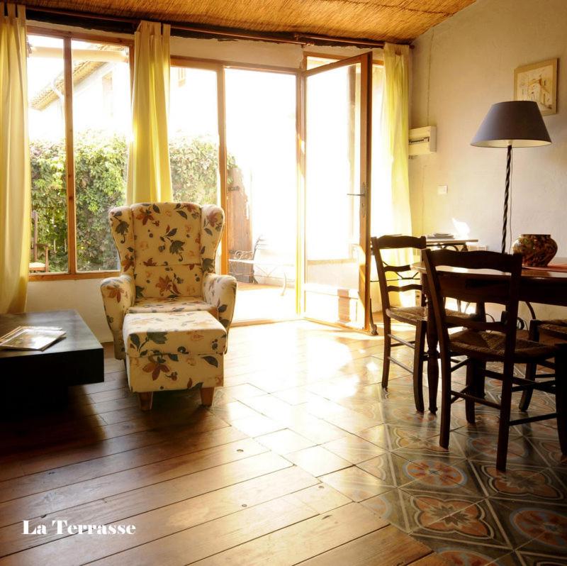 Family Room with Terrace - Photo 3