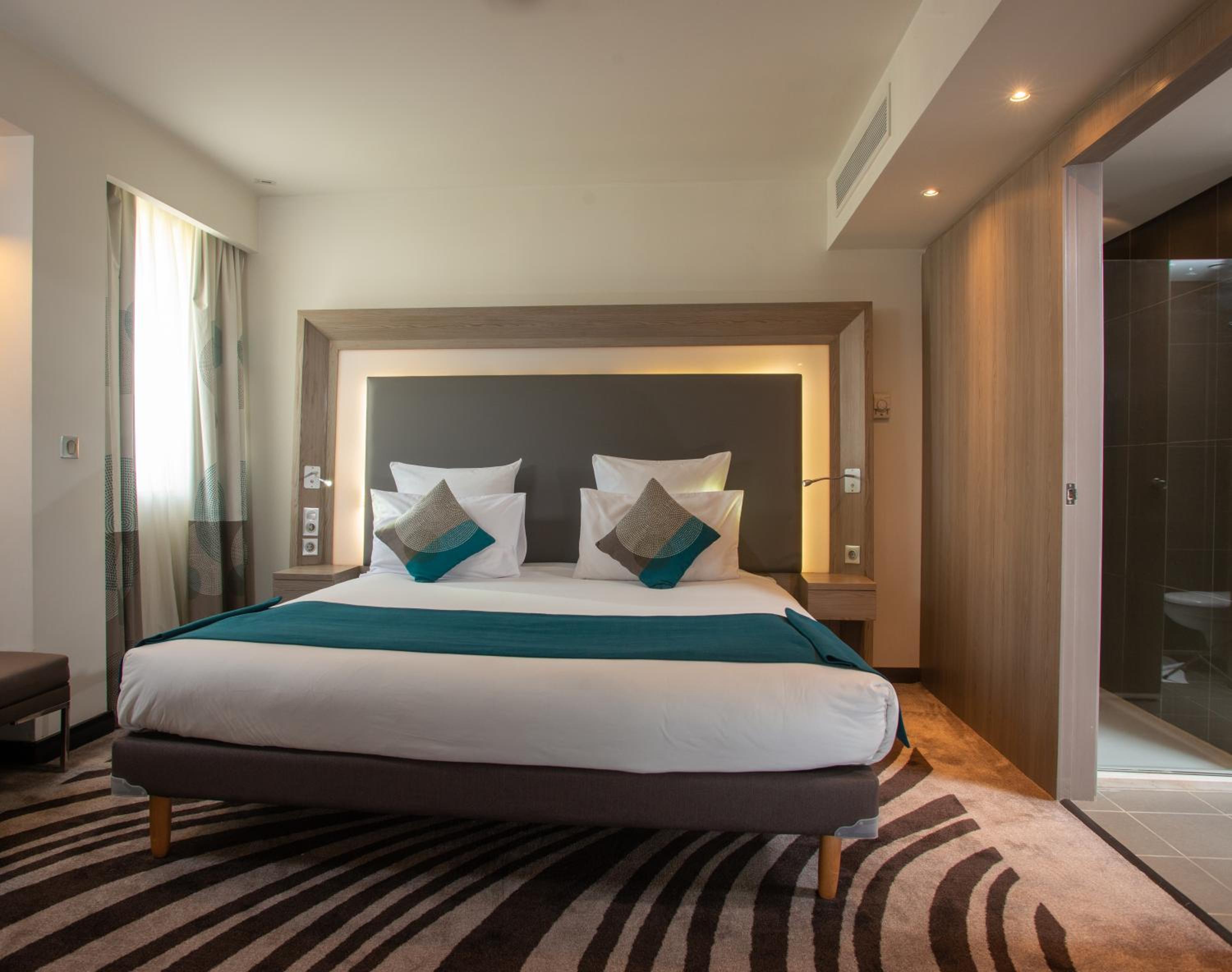Superior King Suite