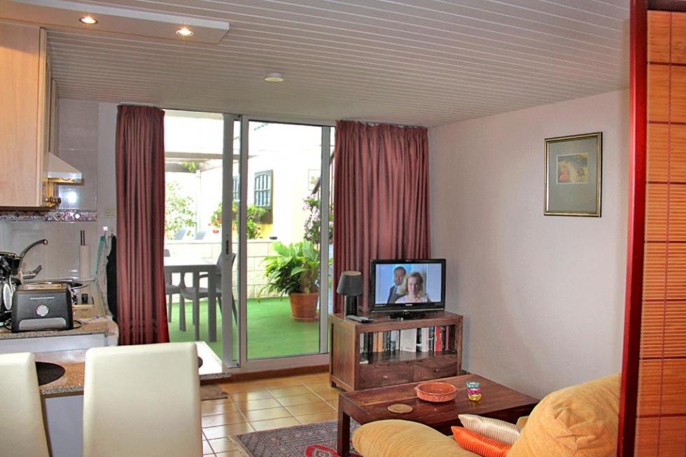 Apartamento con vista a la piscina