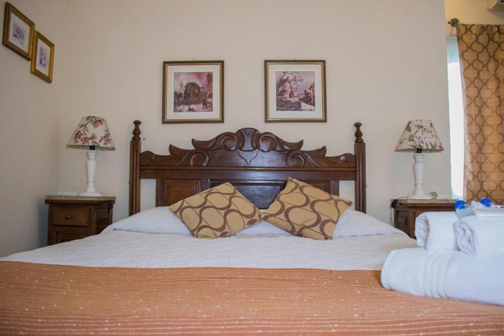 Suite with Mountain View photo 3