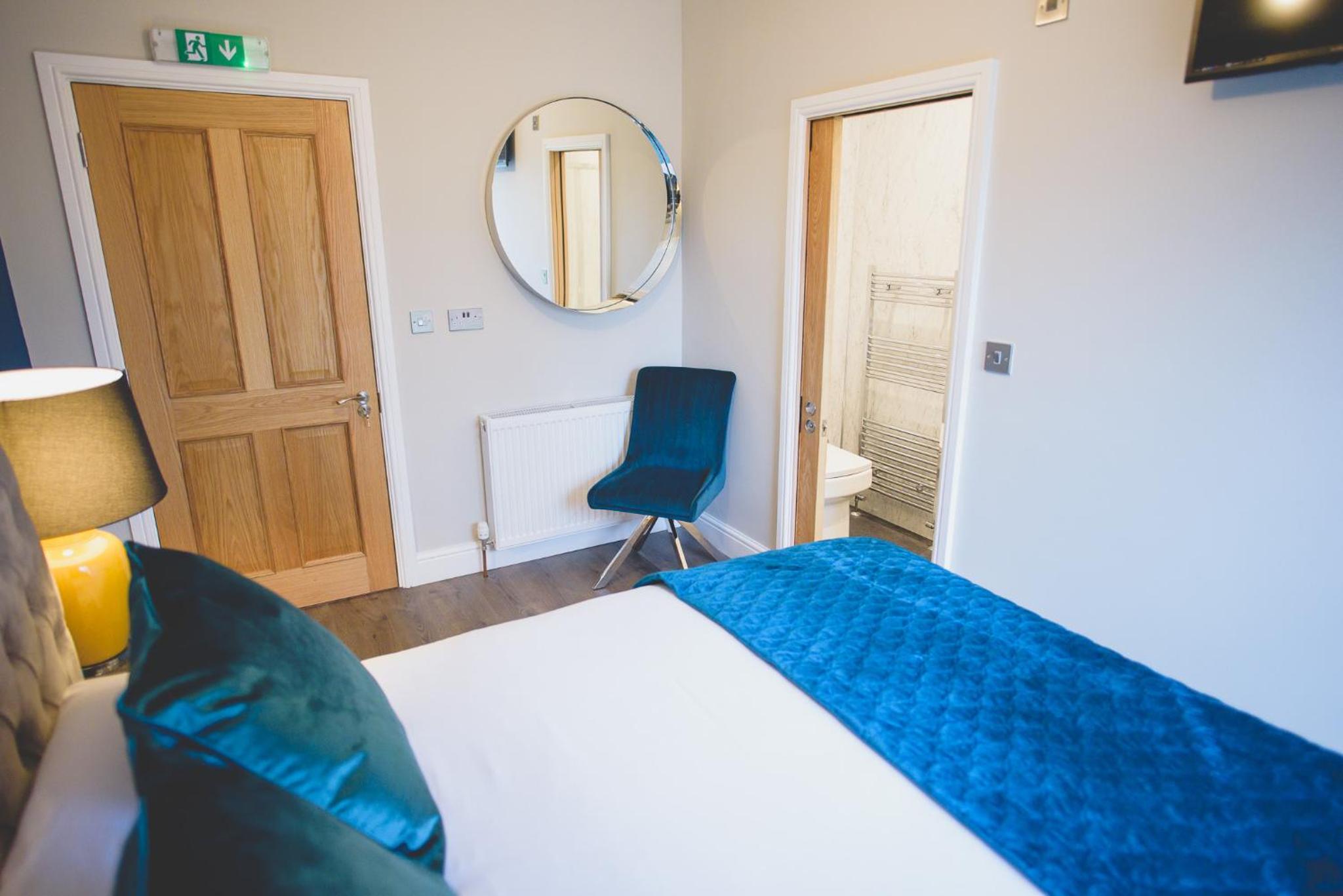 Deluxe Double Room with Shower photo 2