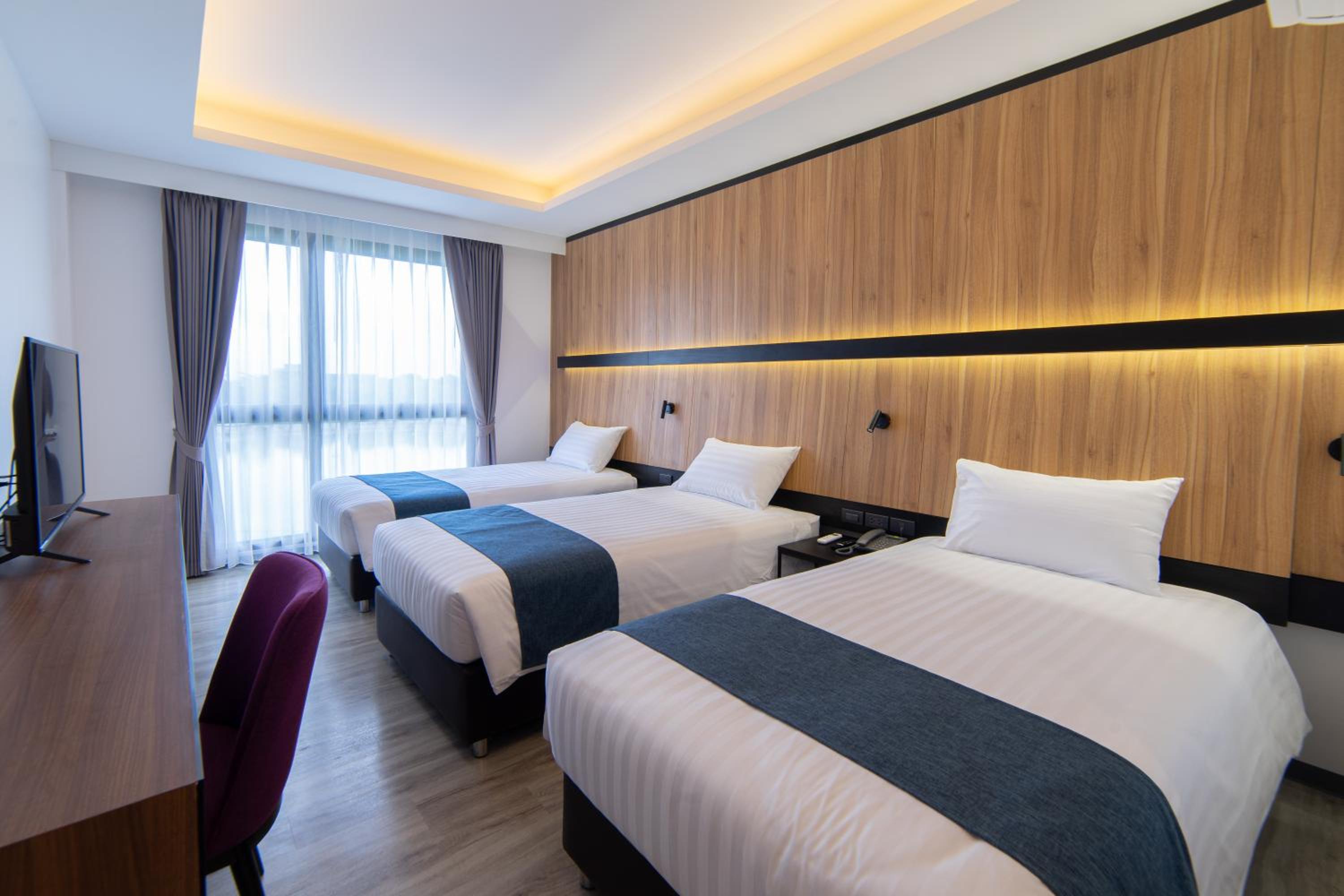 Triple Room with Lake View - BKK Airport round trip transfer - Photo 1