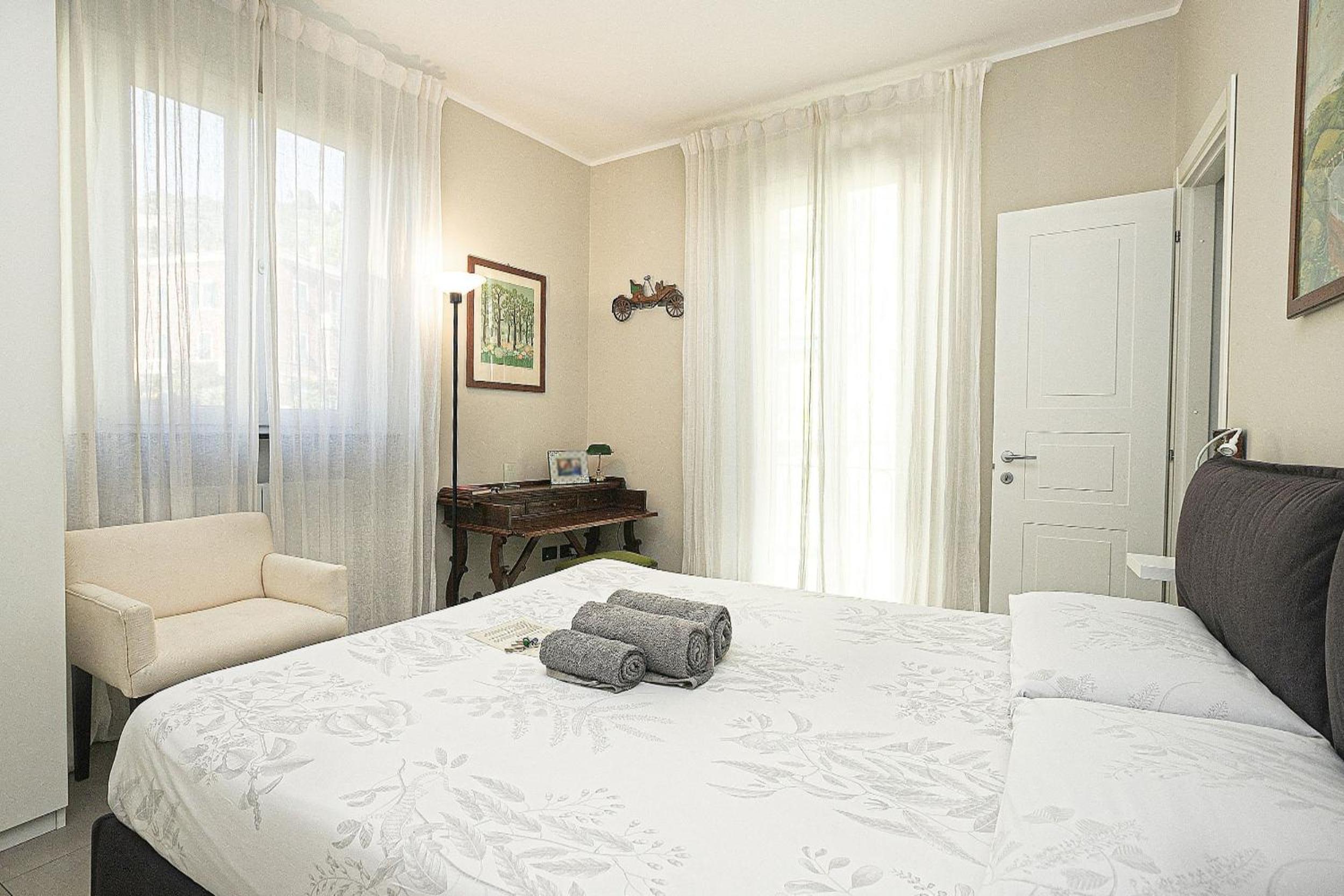 Double Room with Private Bathroom photo 1