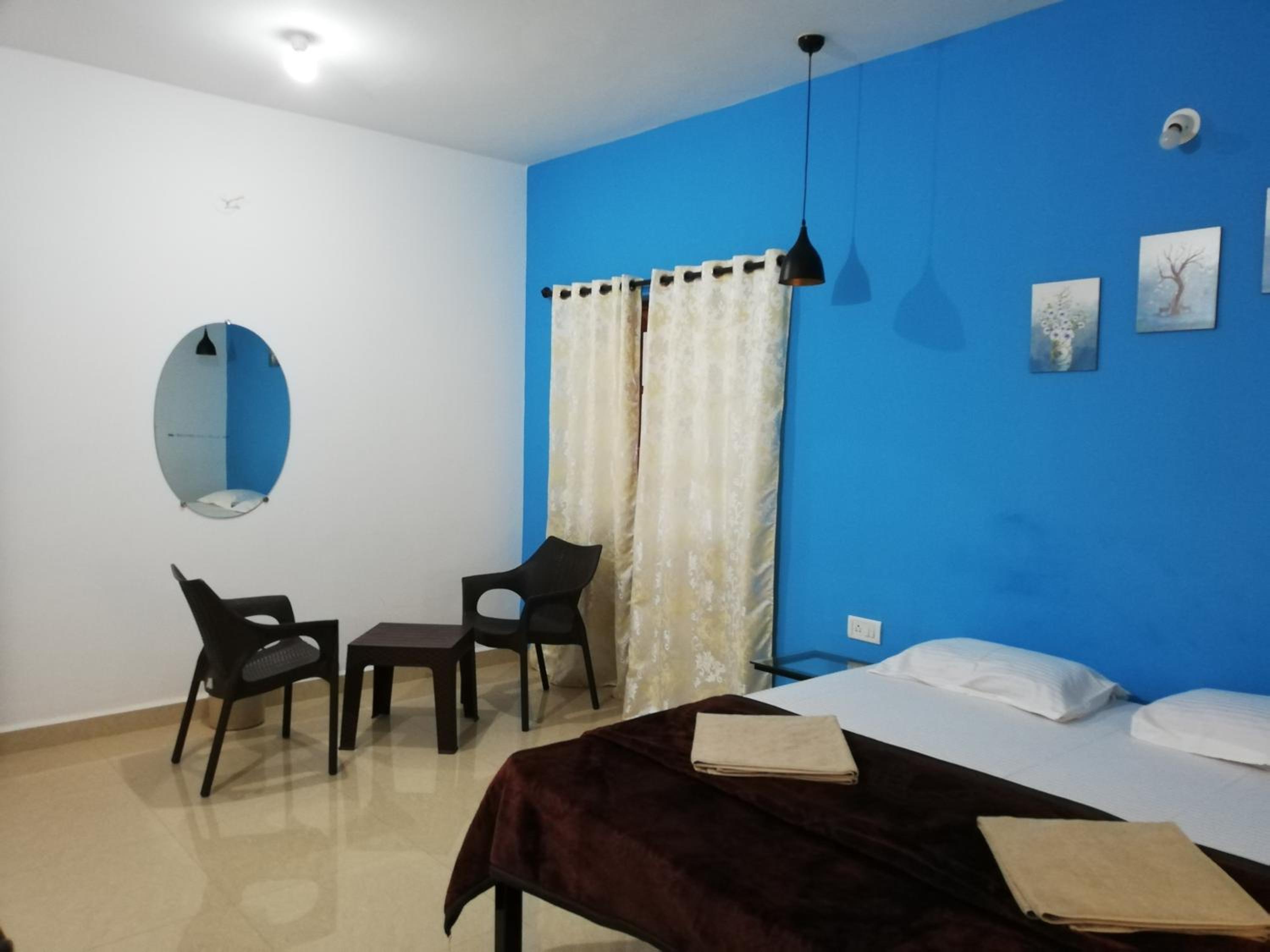 Deluxe Double Room with Balcony - Photo 1