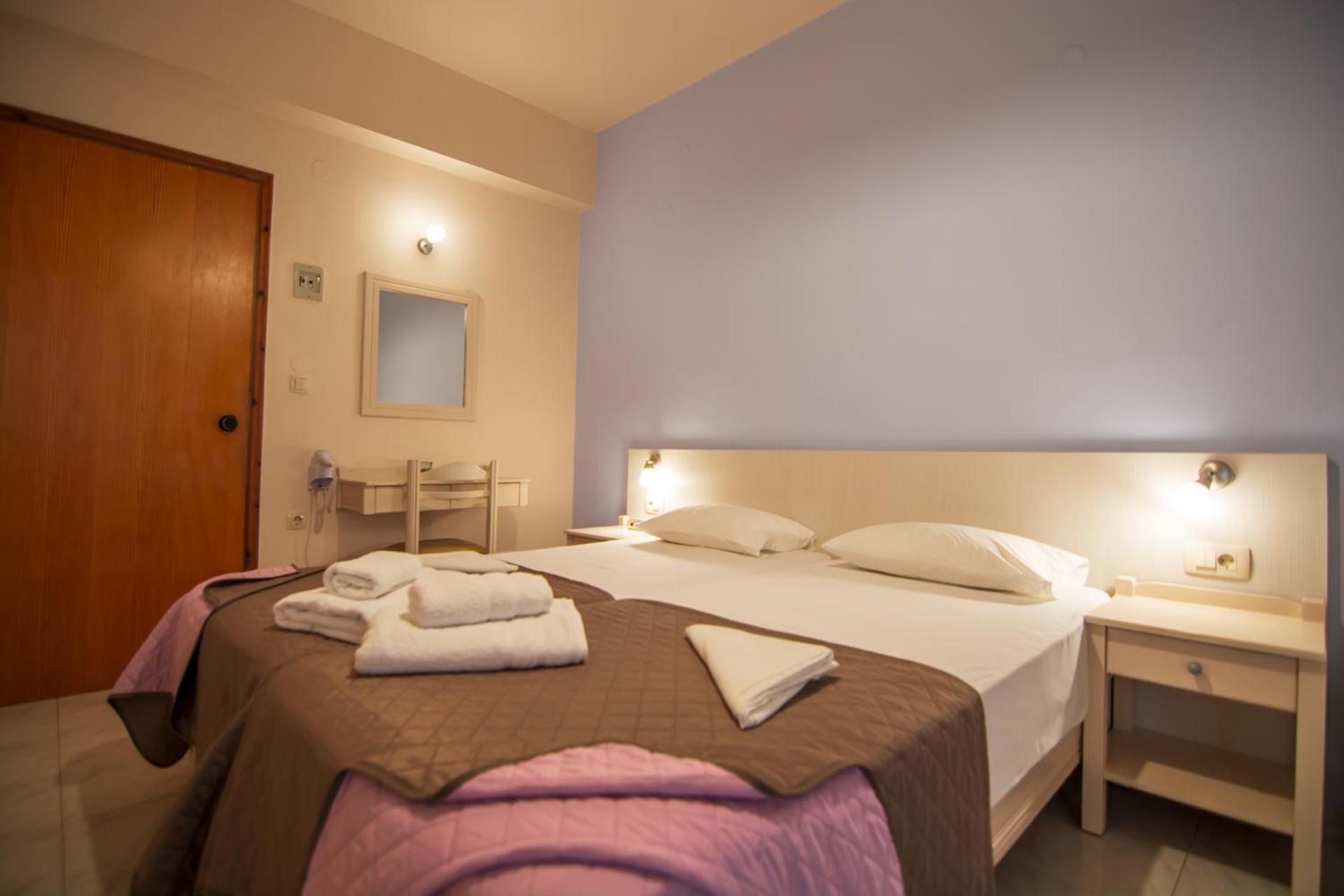 Twin Room with Balcony and Sea View photo 1