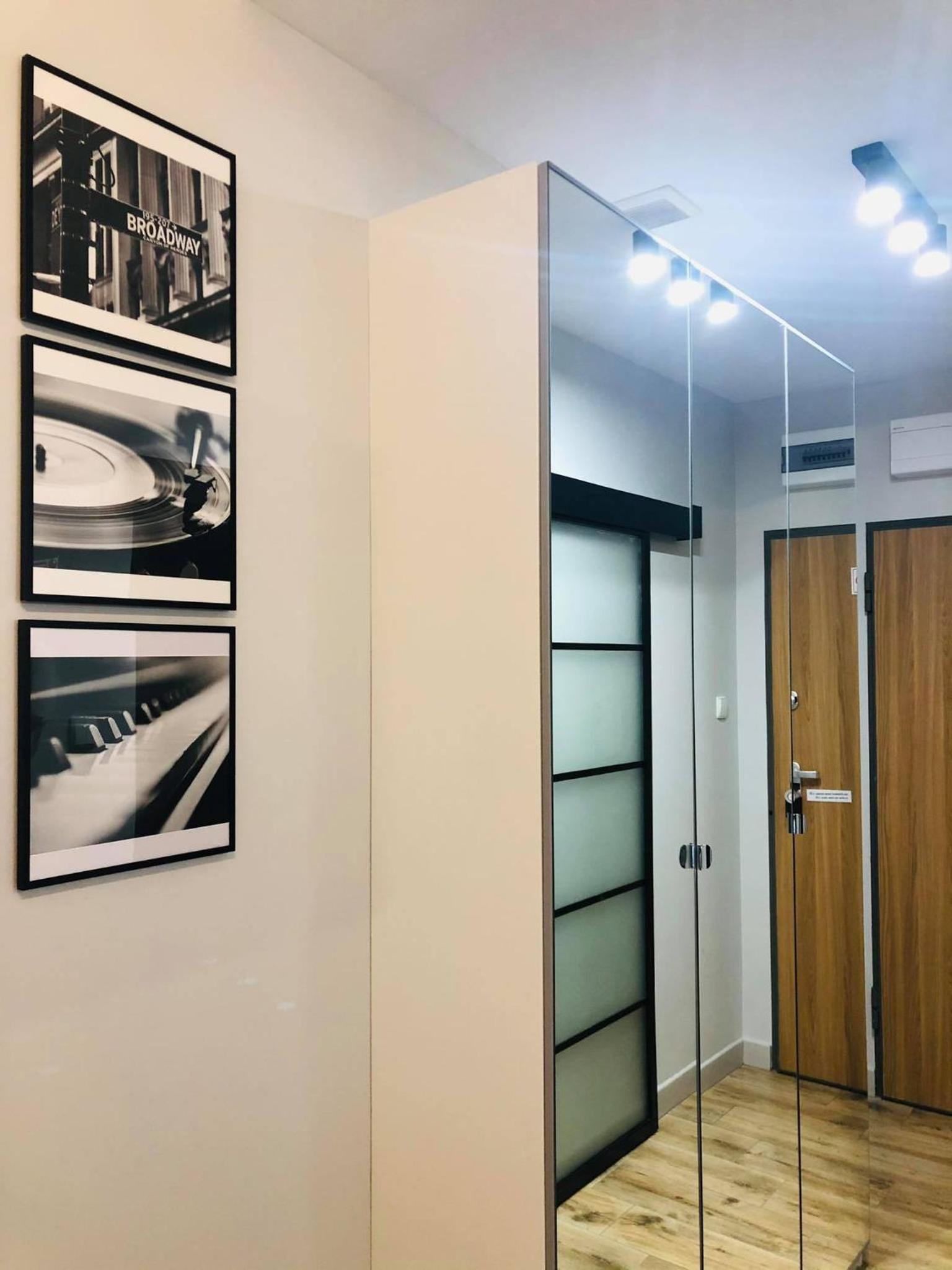 Apartment - Photo 4