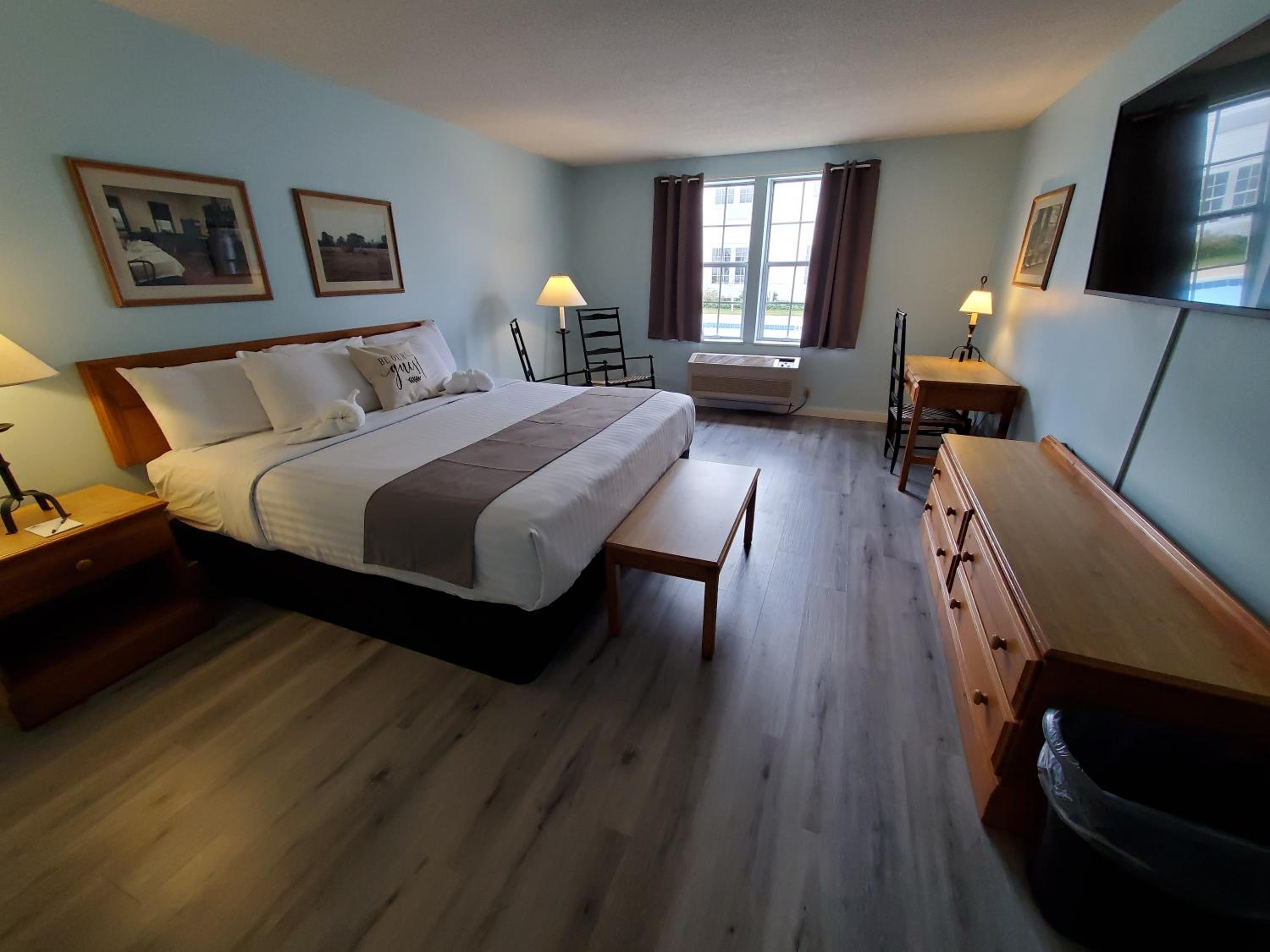 Deluxe King Room photo 2